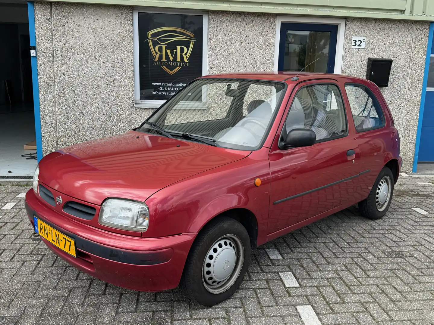 Nissan Micra 1.0 LX AUT INRUILKOOPJE Rouge - 1