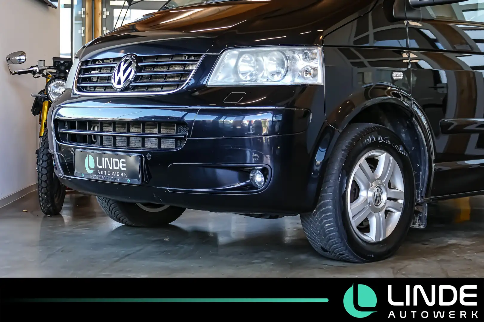 Volkswagen T5 Multivan Highline 4Motion |LEDER|NAVI|PDC|AHK Czarny - 2