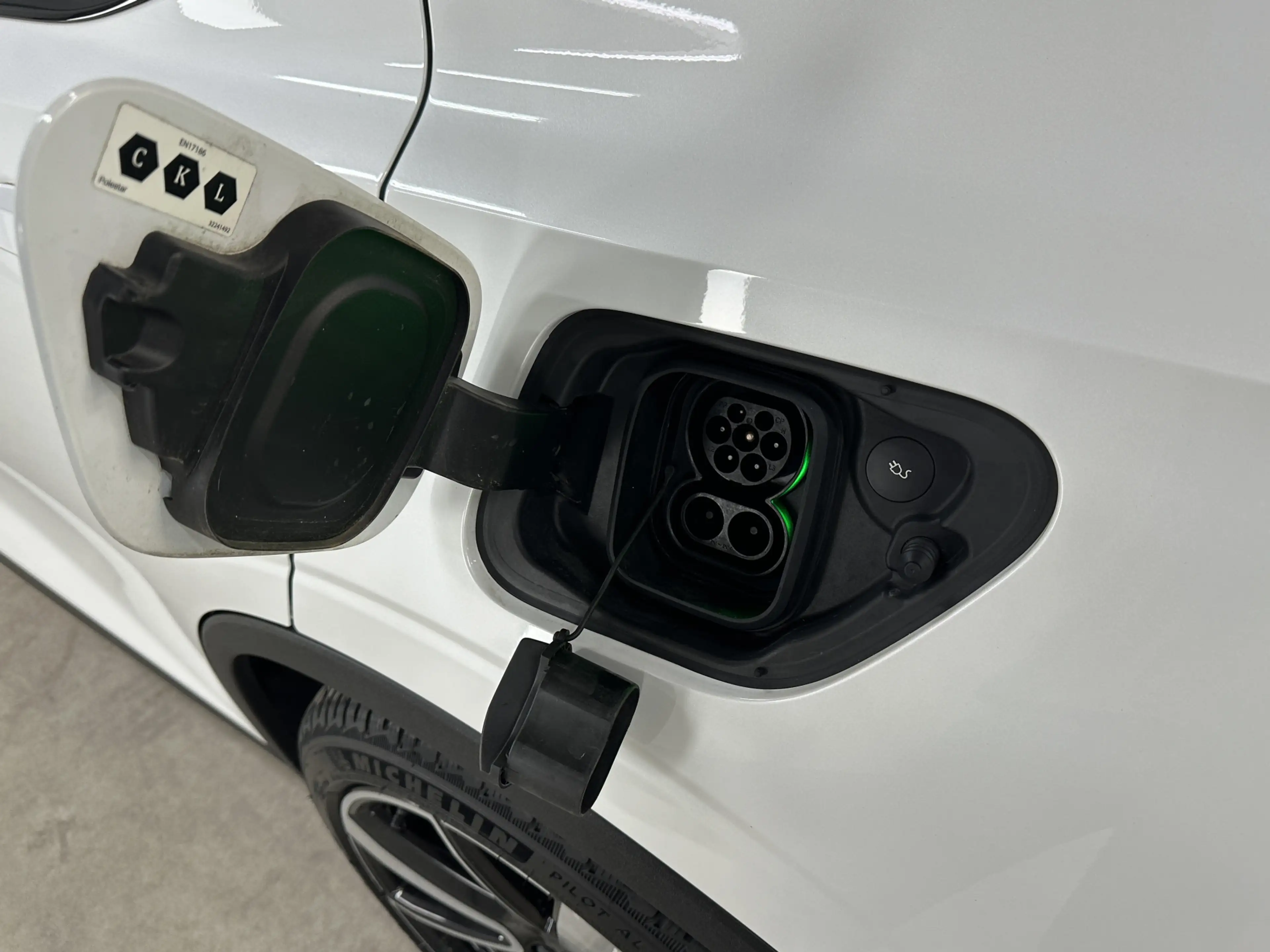 Polestar 2 Standard Range Single Motor 63kWh — photo 28