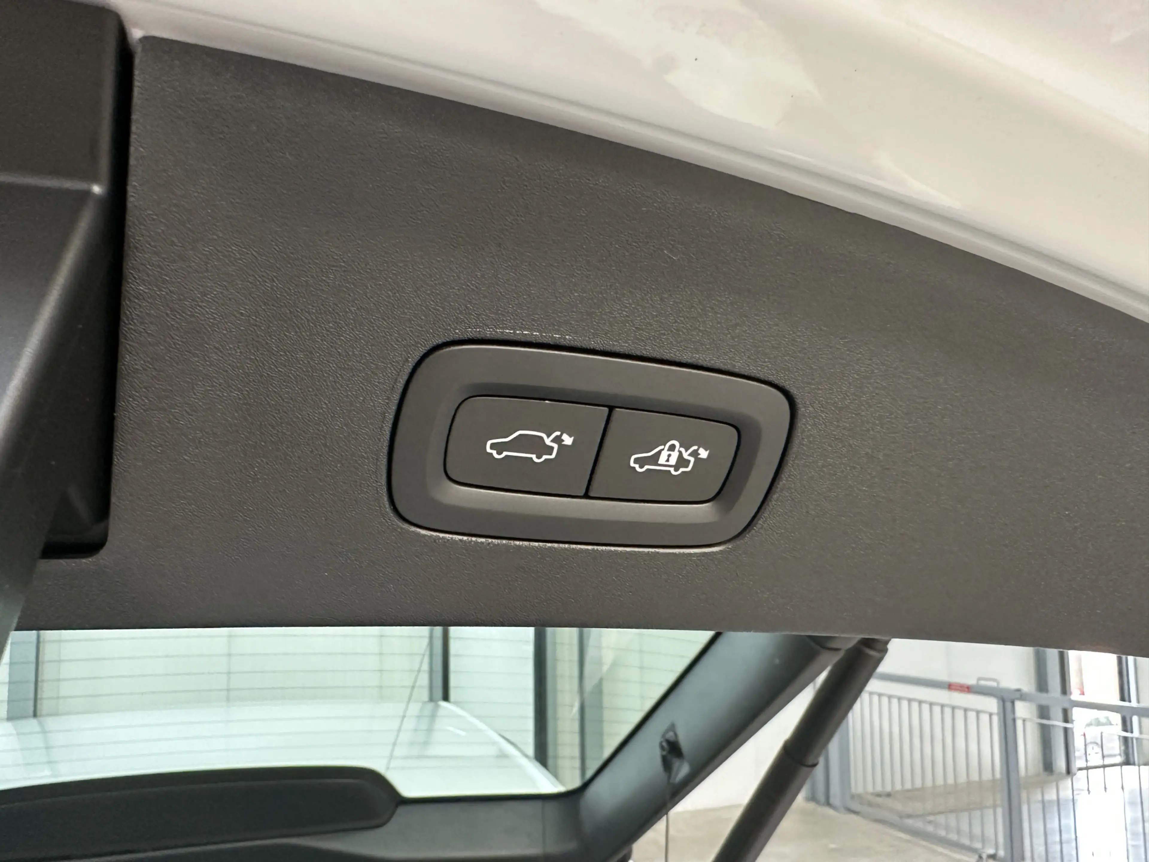 Polestar 2 Standard Range Single Motor 63kWh — photo 27