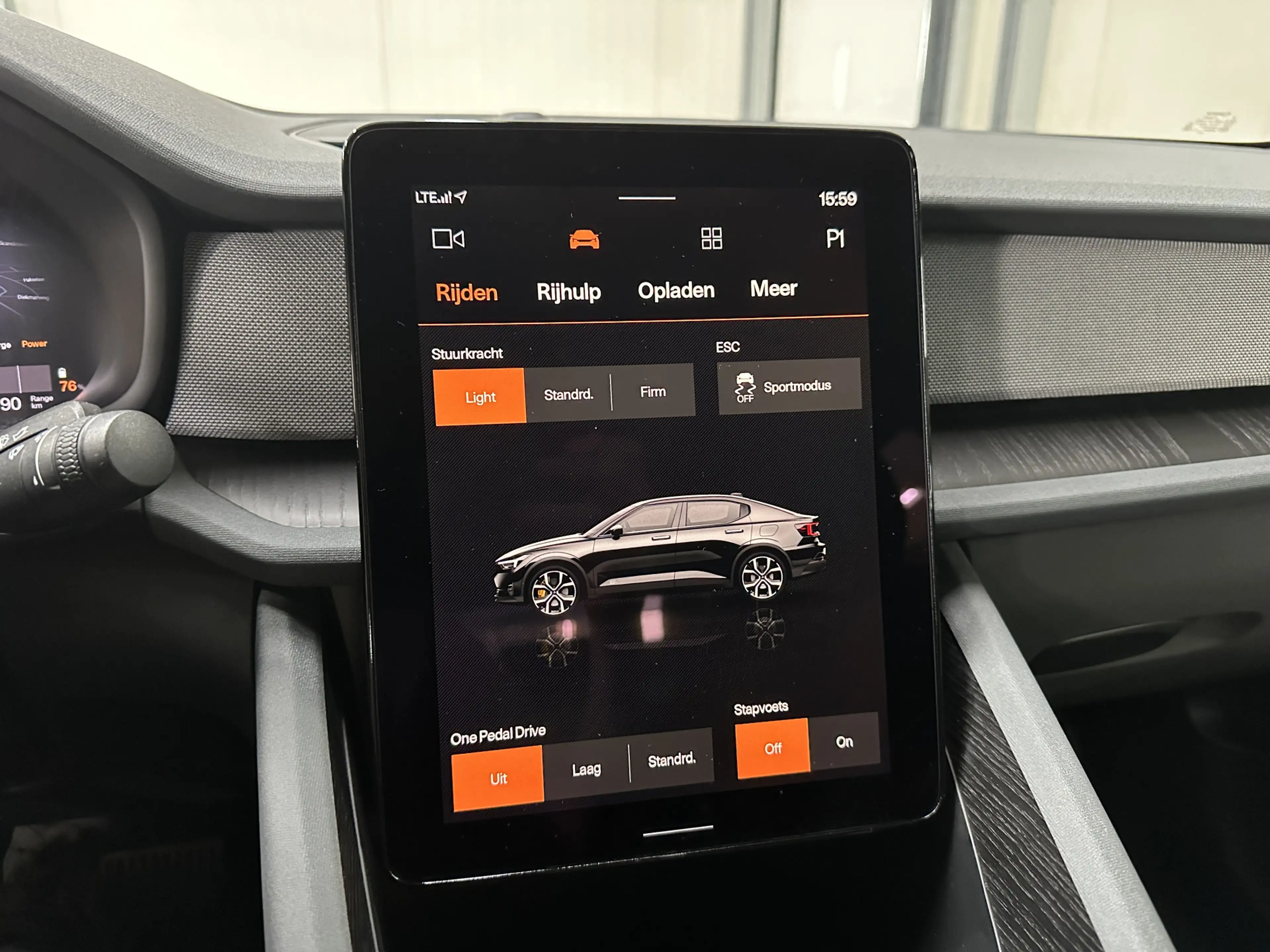 Polestar 2 Standard Range Single Motor 63kWh — photo 18