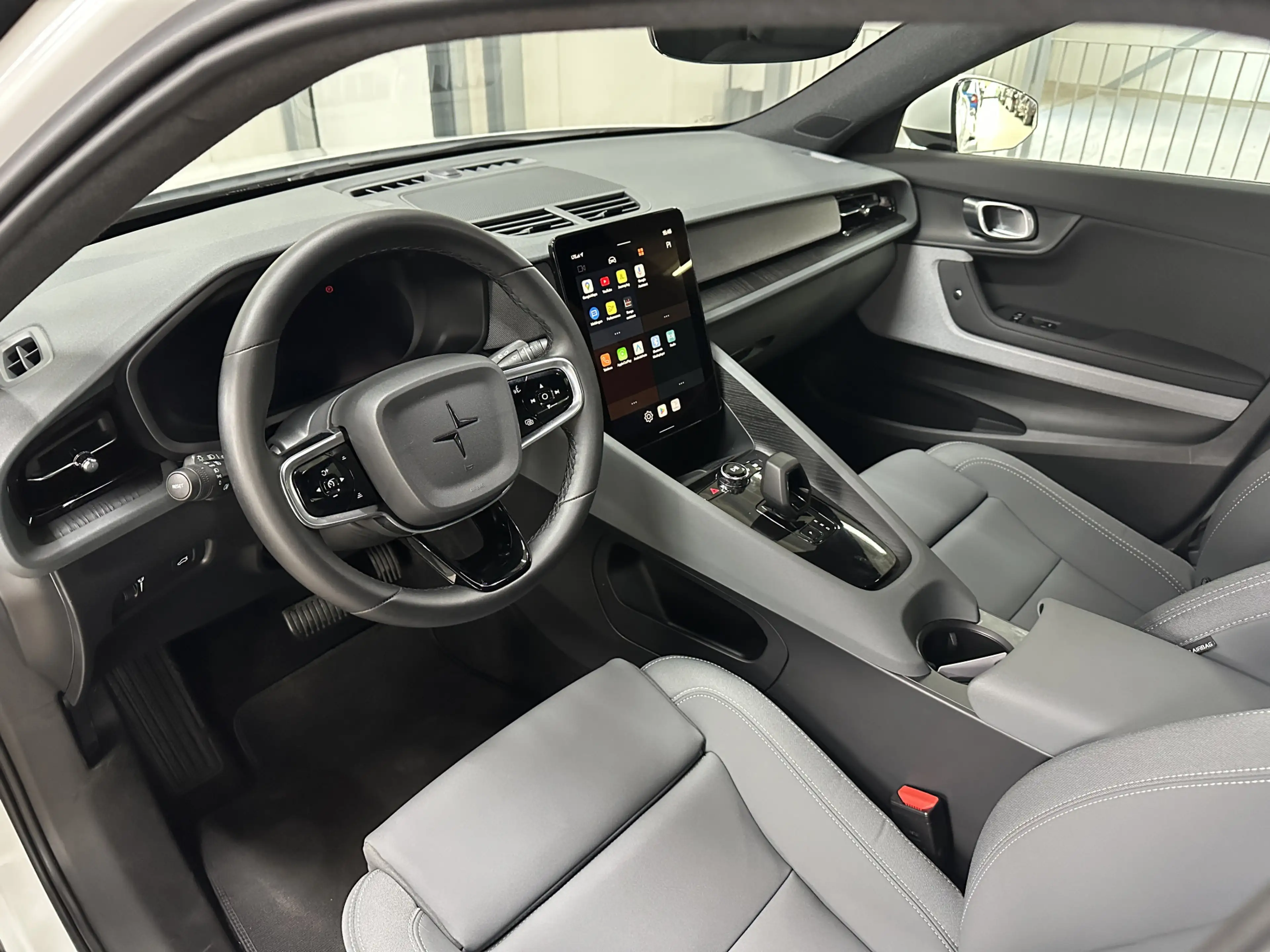 Polestar 2 Standard Range Single Motor 63kWh — photo 8