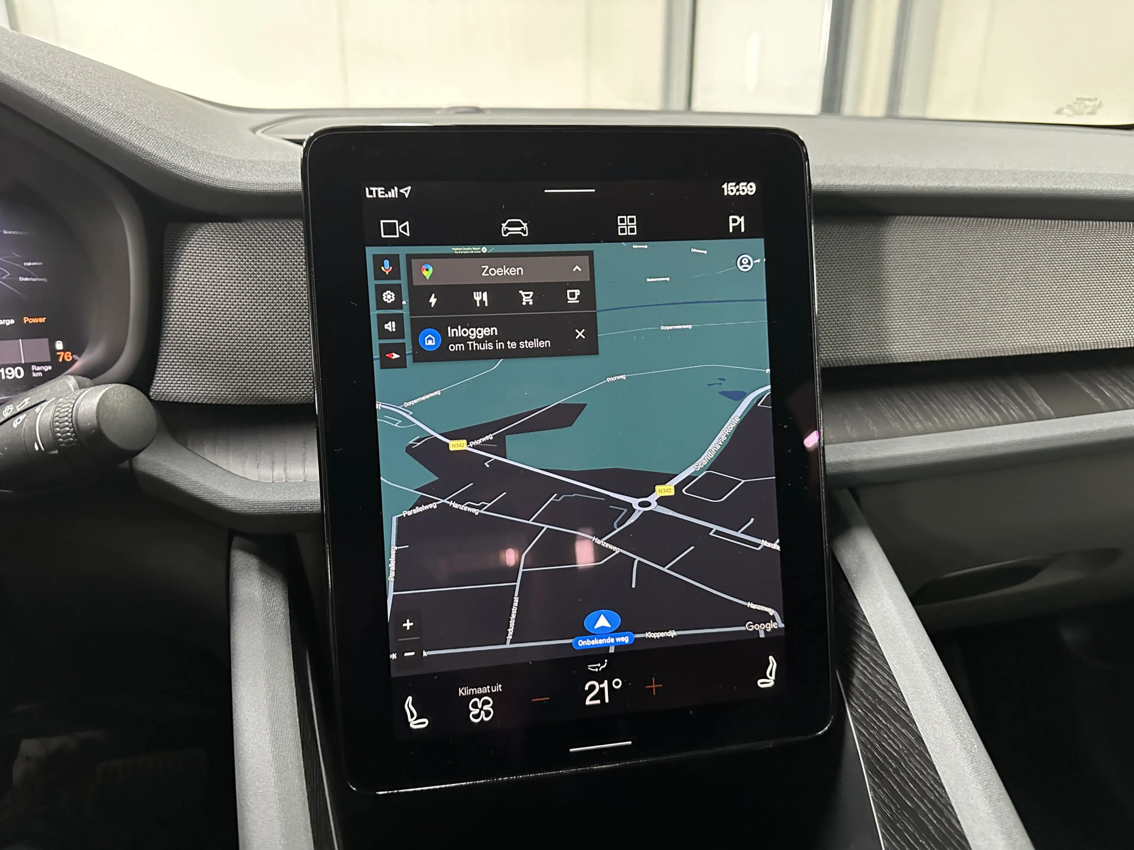 Polestar 2 Standard Range Single Motor 63kWh — photo 17