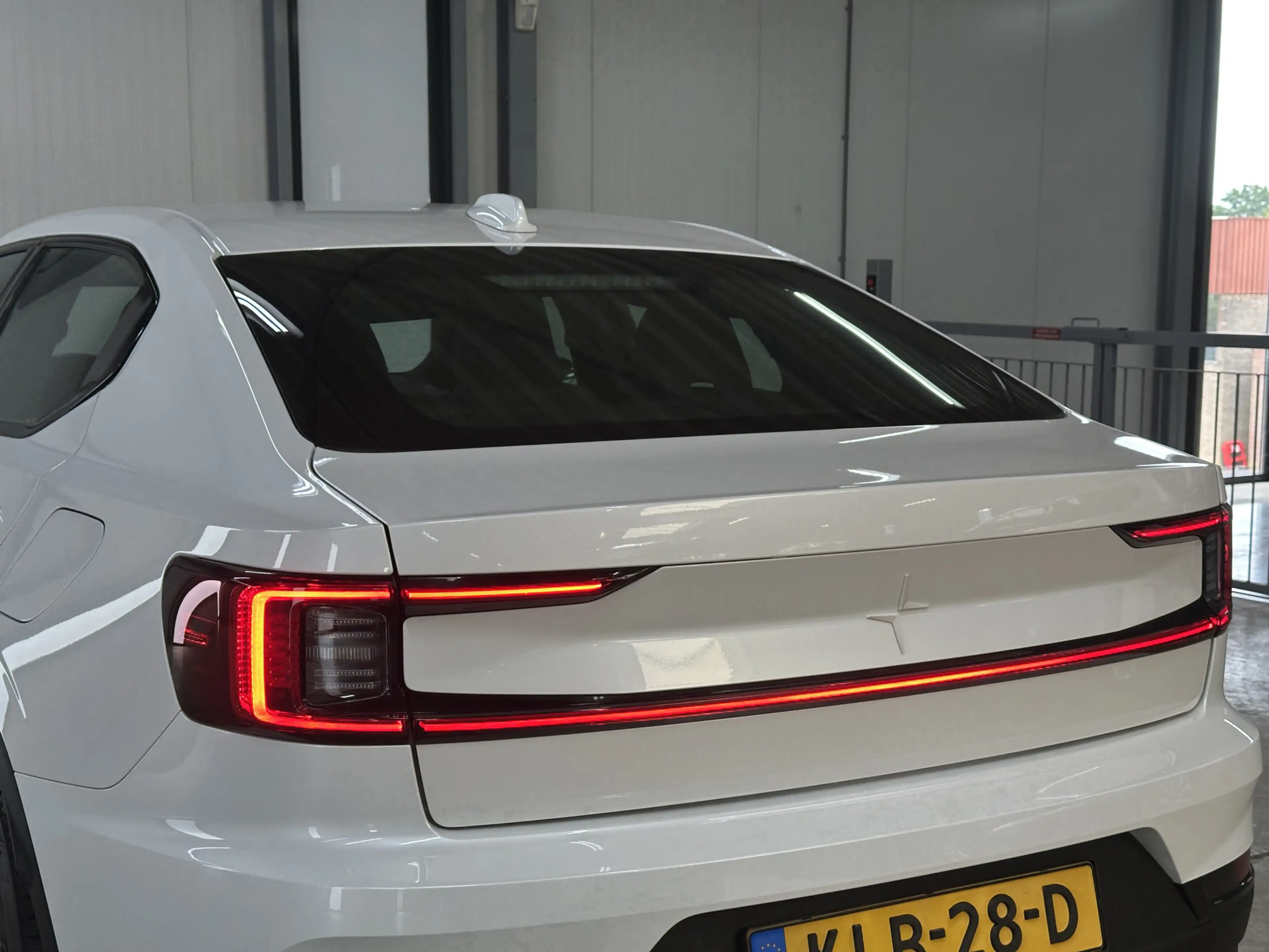 Polestar 2 Standard Range Single Motor 63kWh — photo 29