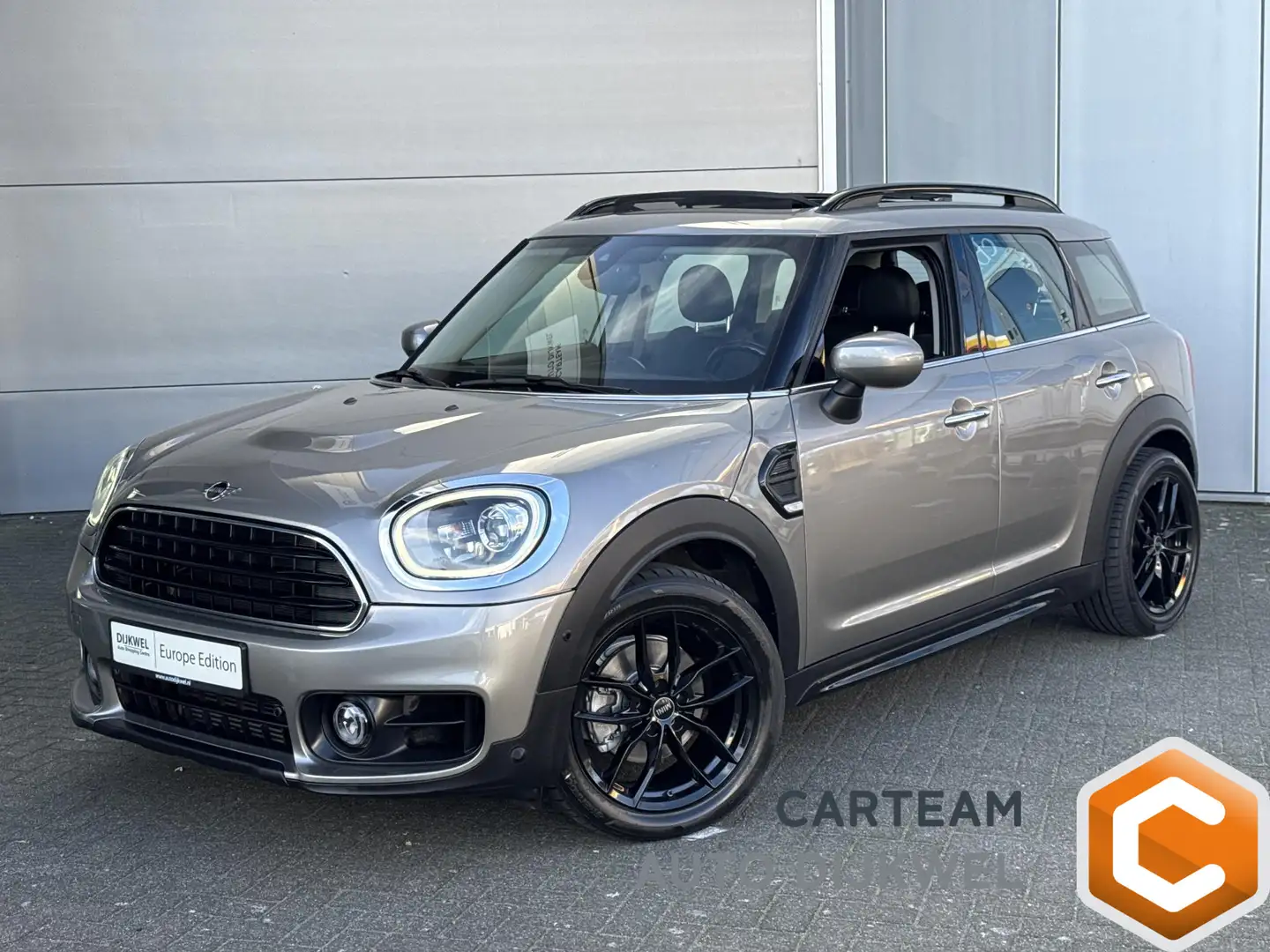 MINI Cooper Countryman Mini 1.5 Connected Navigation Plus Automaat Gris - 1