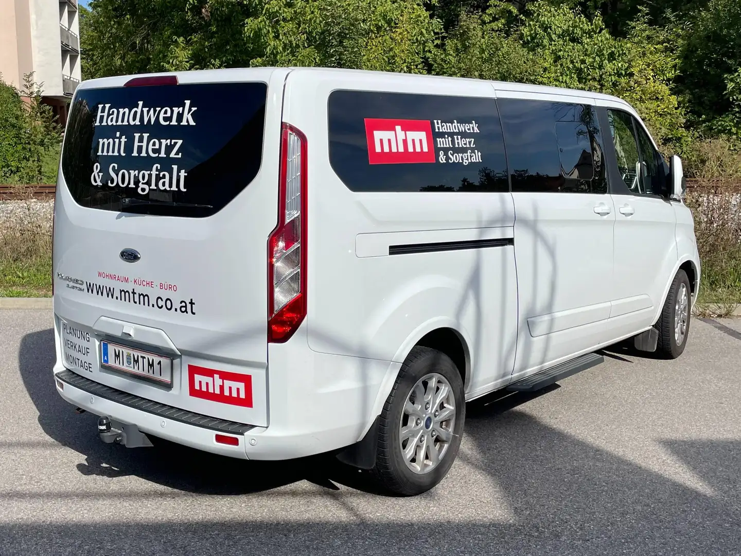 Ford Tourneo Custom Tourneo Custom 2,0 EcoBlue 320 L2 Titanium Aut. Titanium Weiß - 2