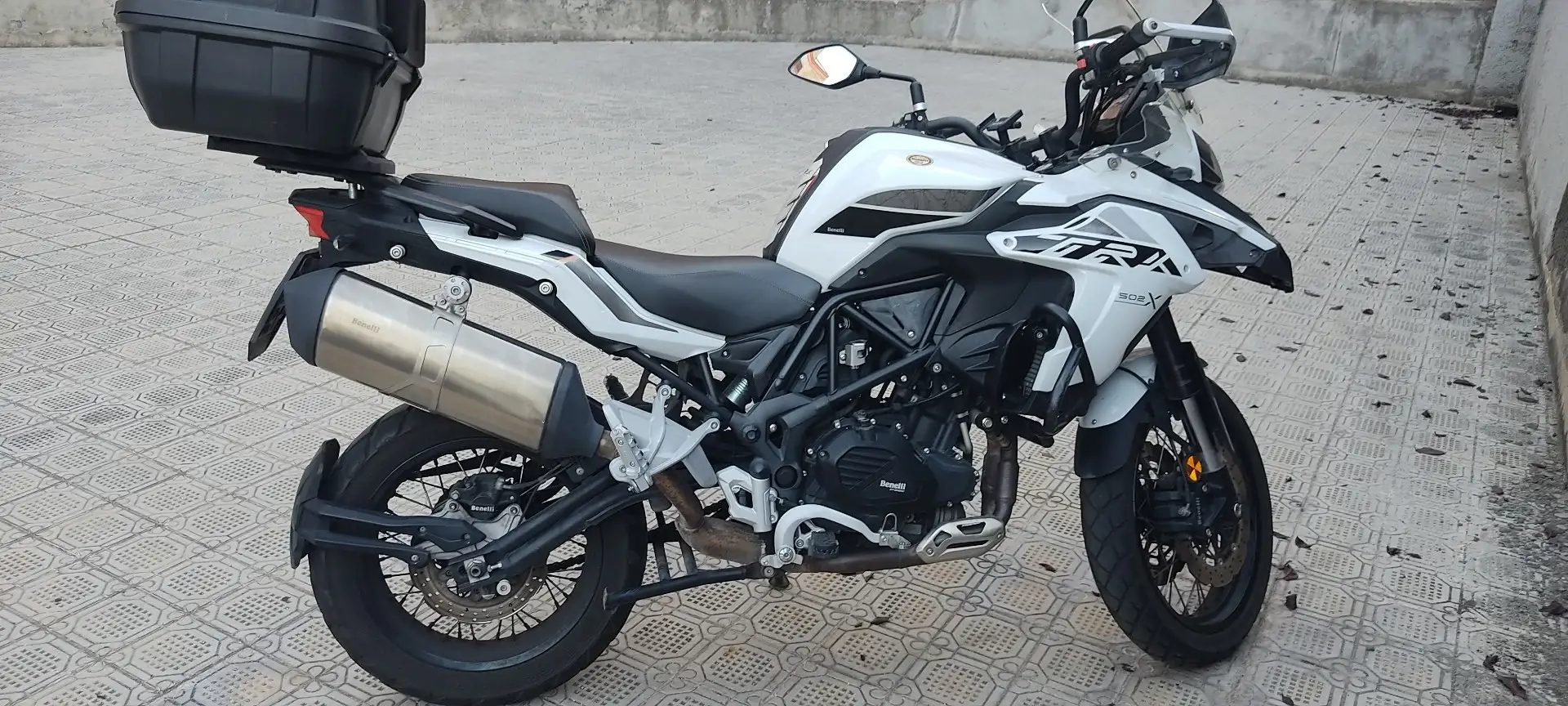 Benelli TRK 502 x Beyaz - 1