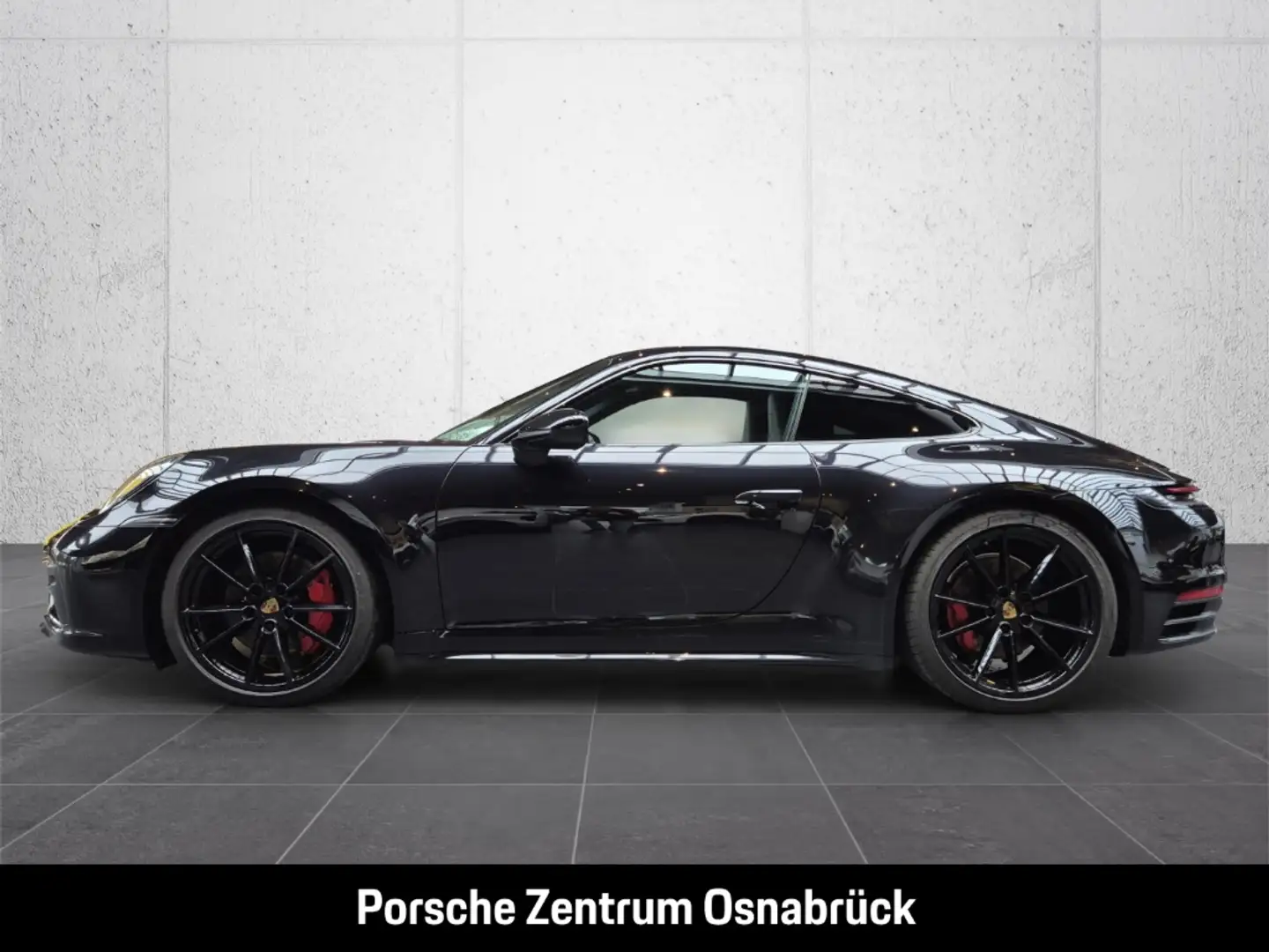 Porsche 992 (911) Carrera 4S SportDesign BOSE Sportaga InnoDri Noir - 2