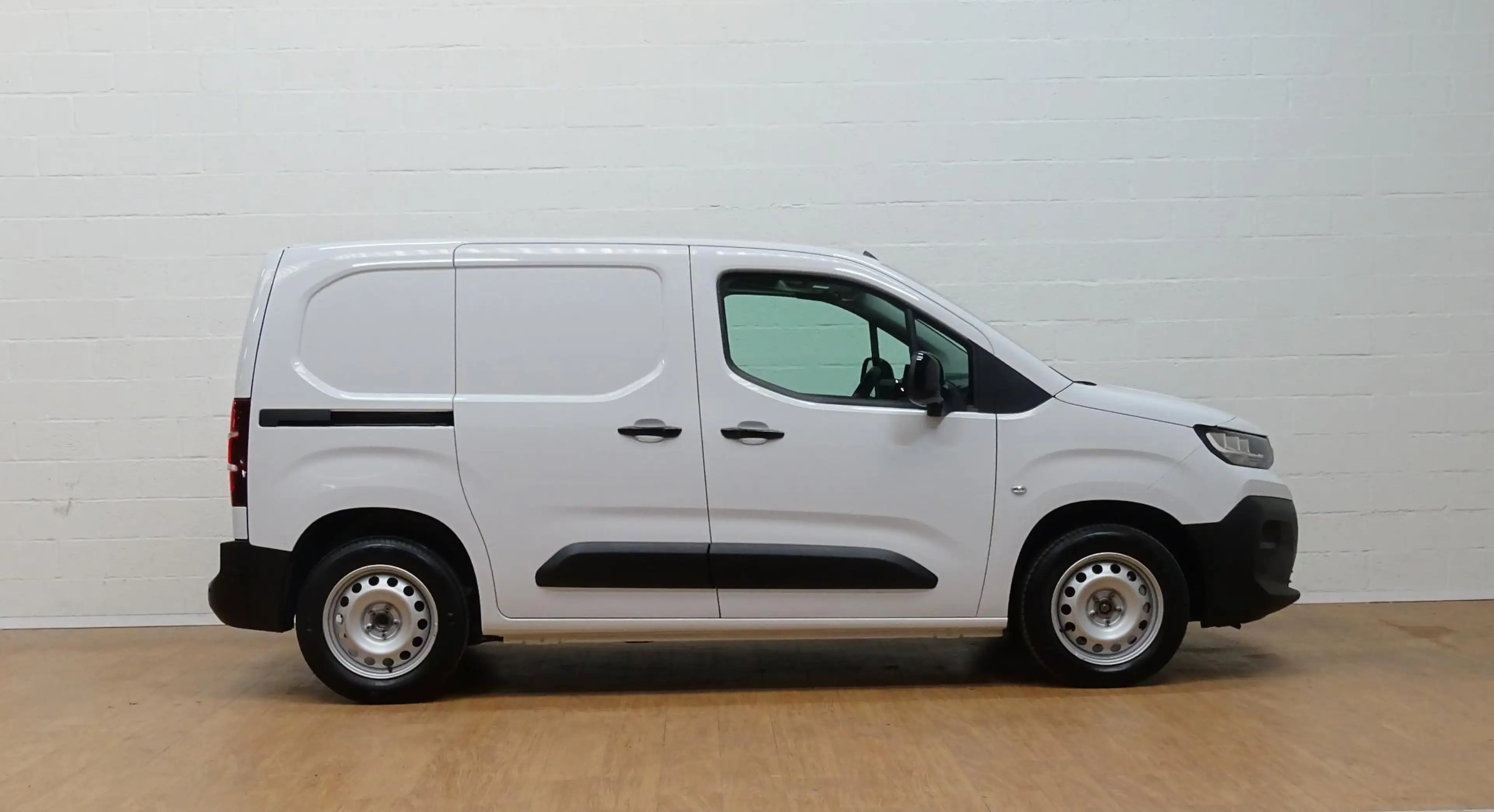 Citroen Berlingo M Light 1.5 BHDi 130 EAT8 — photo 7