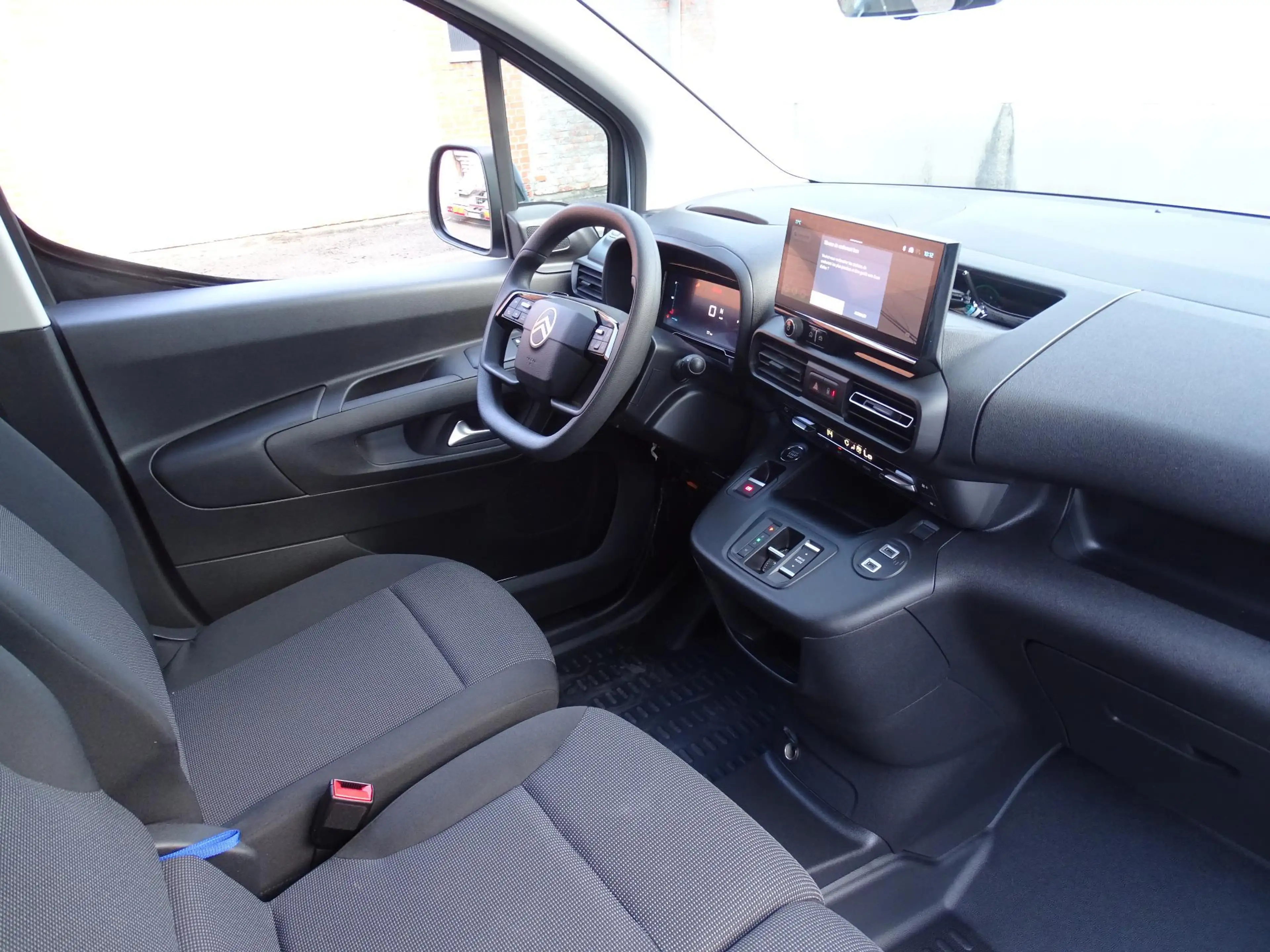 Citroen Berlingo M Light 1.5 BHDi 130 EAT8 — photo 14