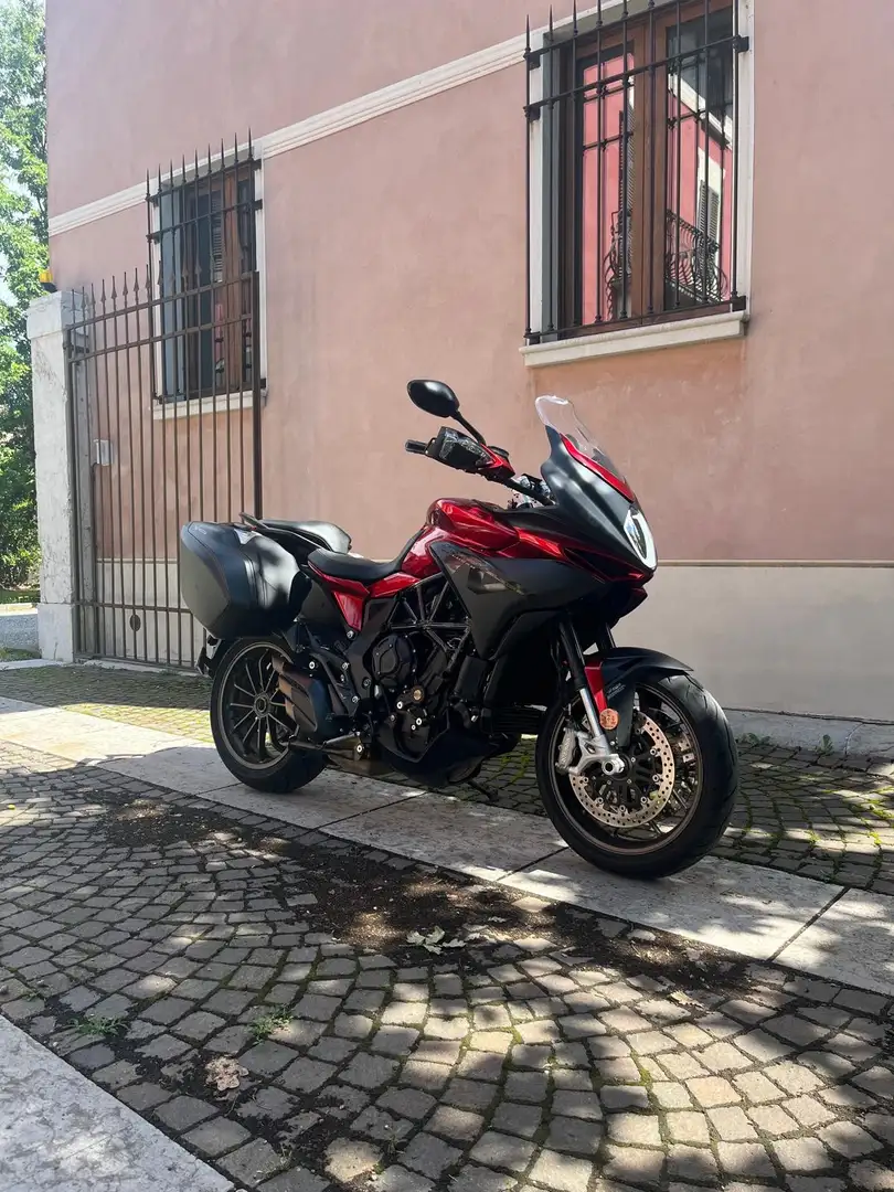 MV Agusta Turismo Veloce 800 Lusso - 1