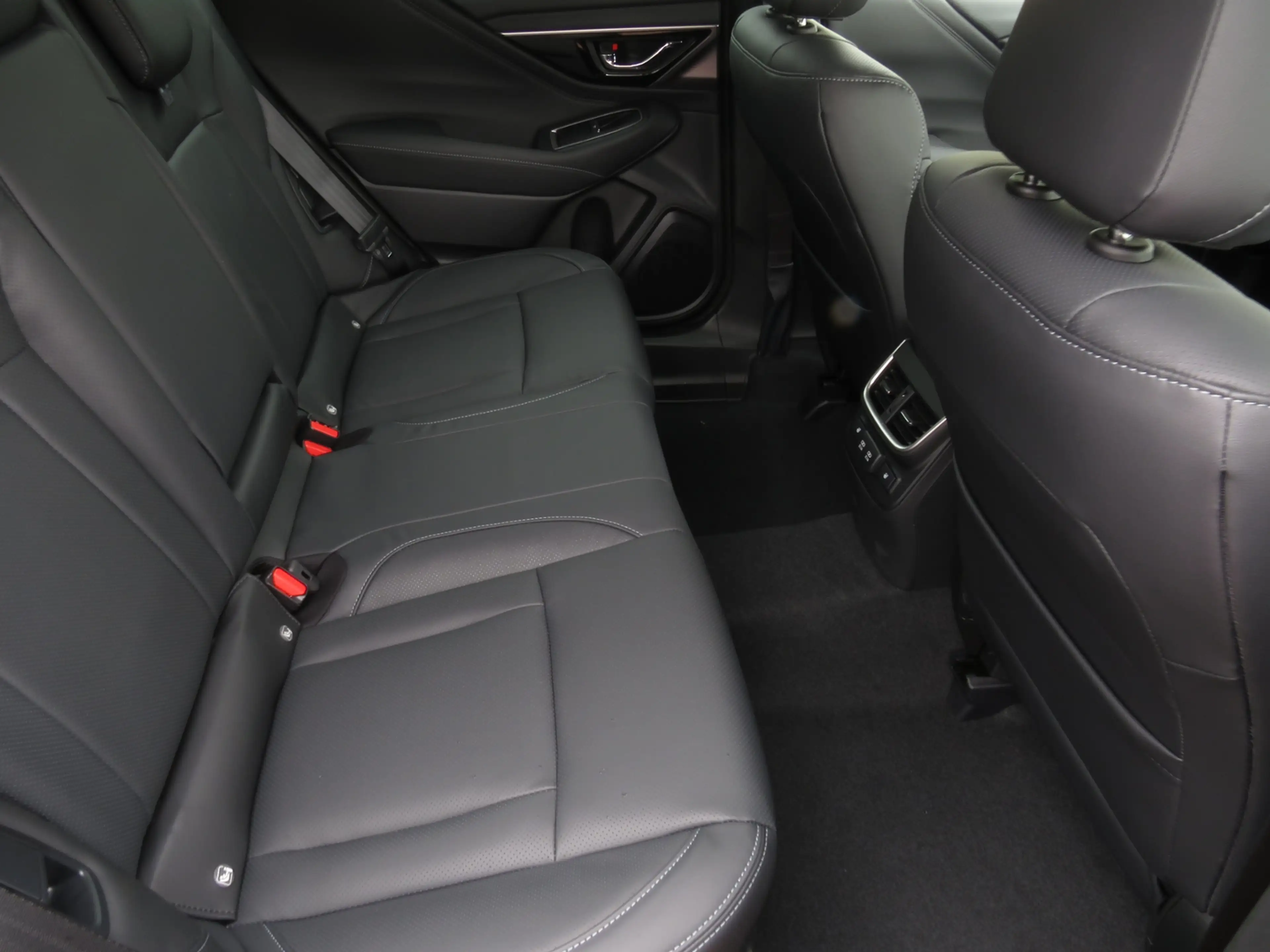 Subaru OUTBACK Platinum — photo 9