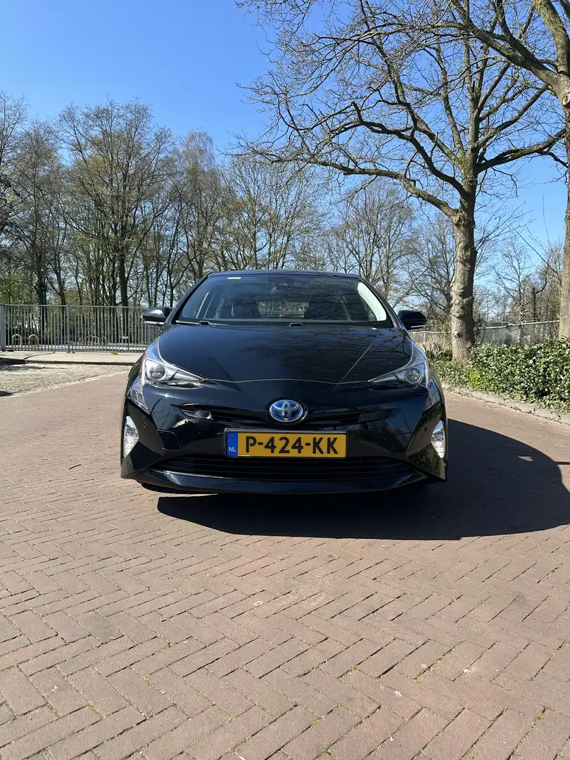 Toyota Prius 1.8 First Edition Zwart - 1