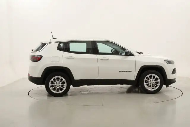 Jeep Compass view 6
