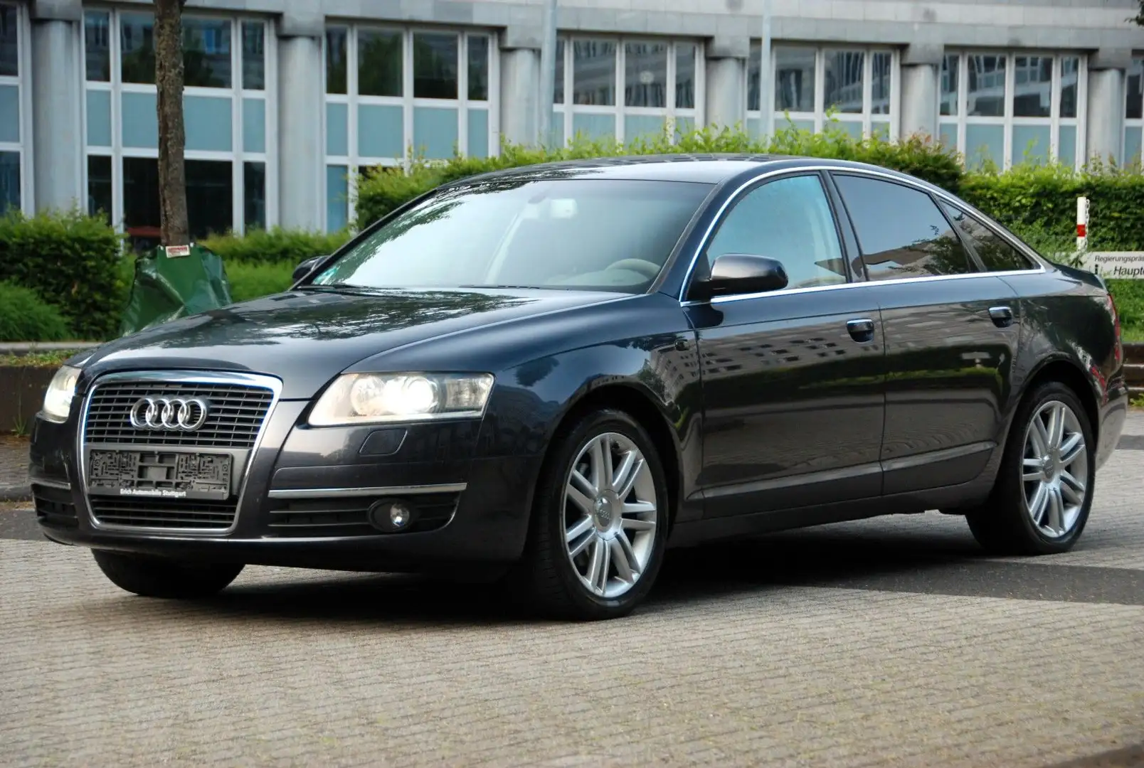 Audi A6 Lim. 2.4| BI-XENON| LEDER| NAVI| MEMORY| PDC Grau - 1