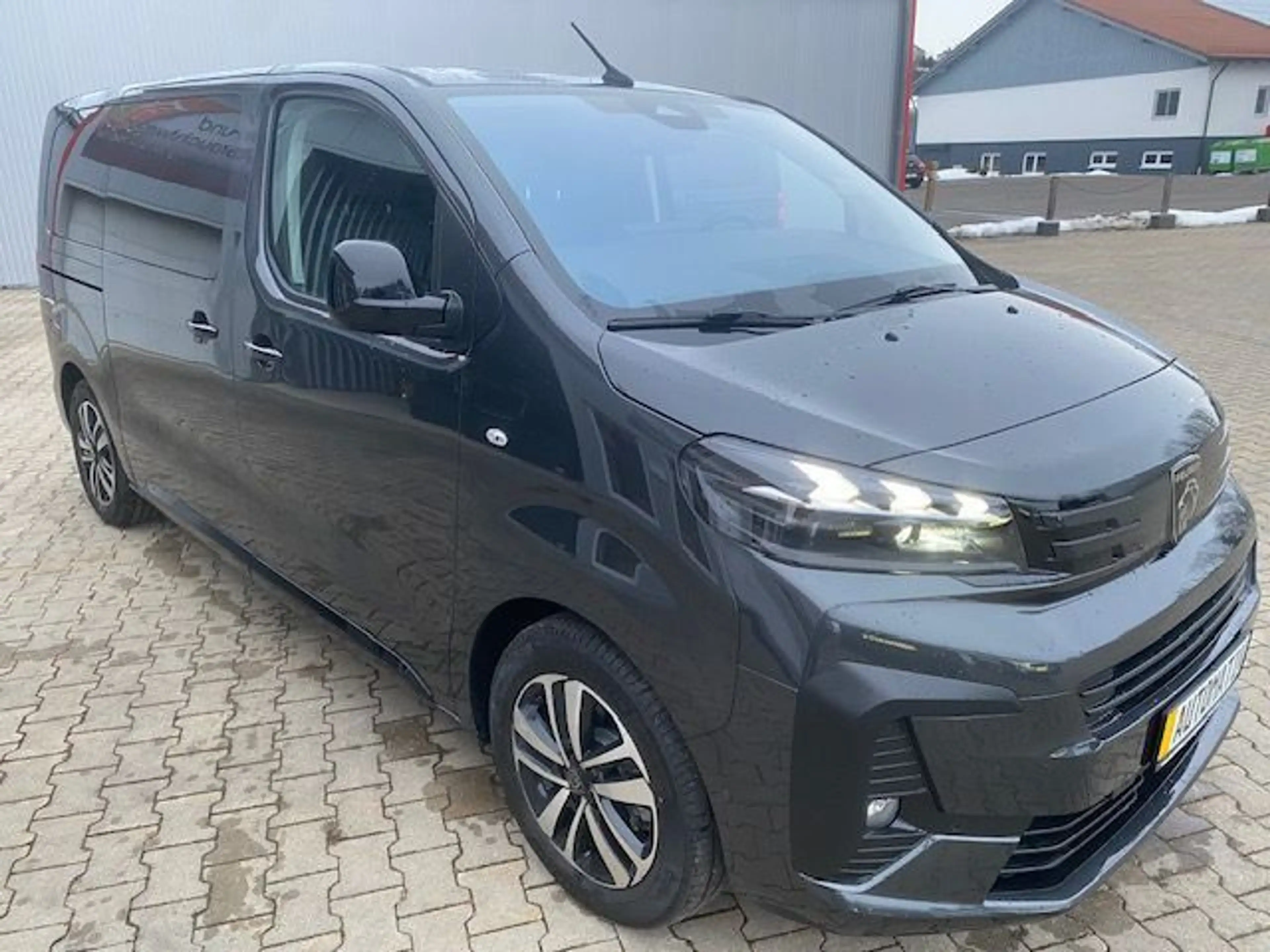 Peugeot Traveller Allure 2,2 L2 8 Sitze Glasdach AHK Nav — photo 12