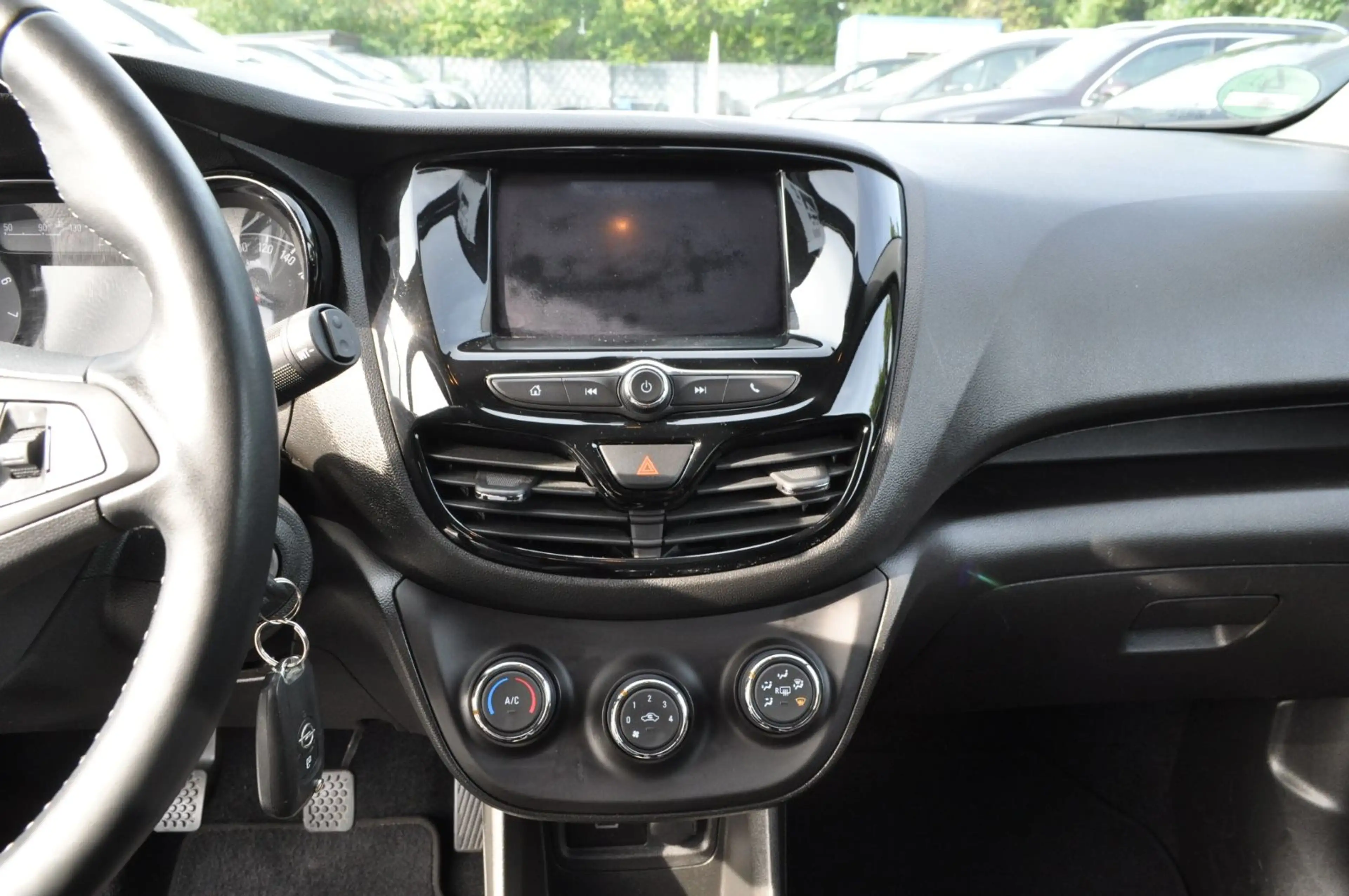 Opel Karl Rocks /PDC/S-HEIZUNG/TEMPOMAT — photo 12