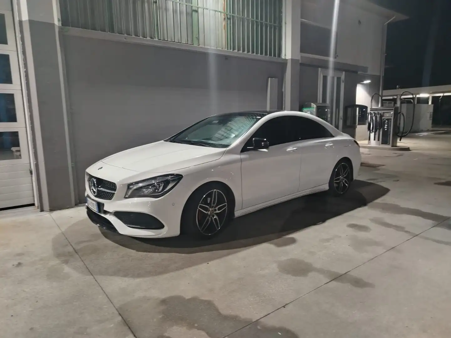 Mercedes-Benz CLA 200 Coupe Premium auto - 1