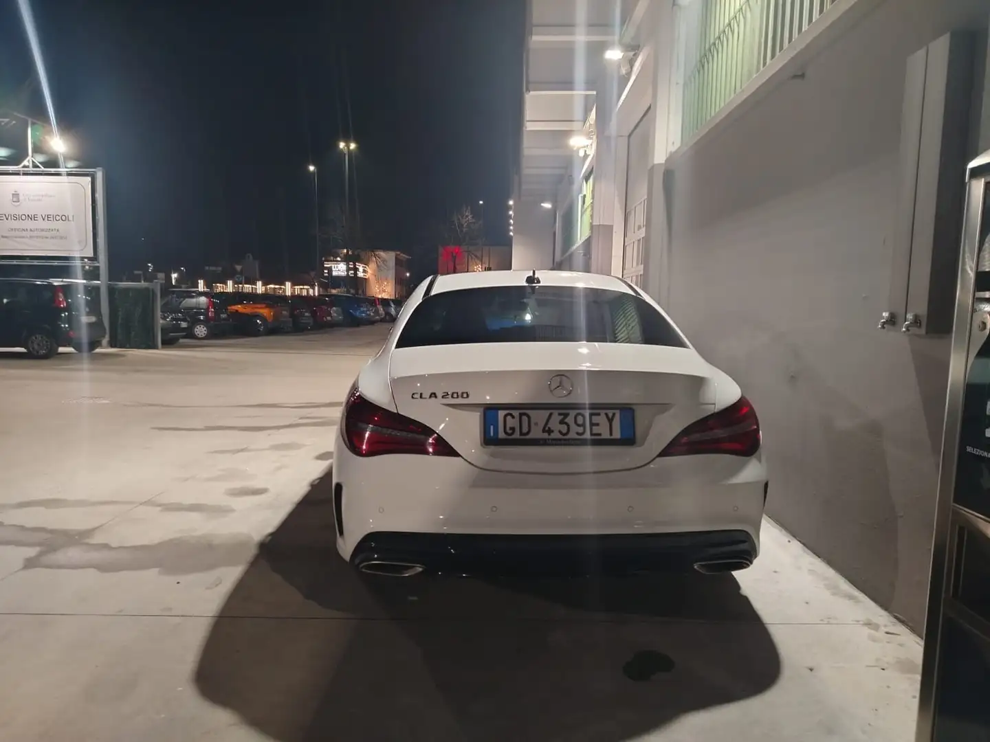 Mercedes-Benz CLA 200 Coupe Premium auto - 2