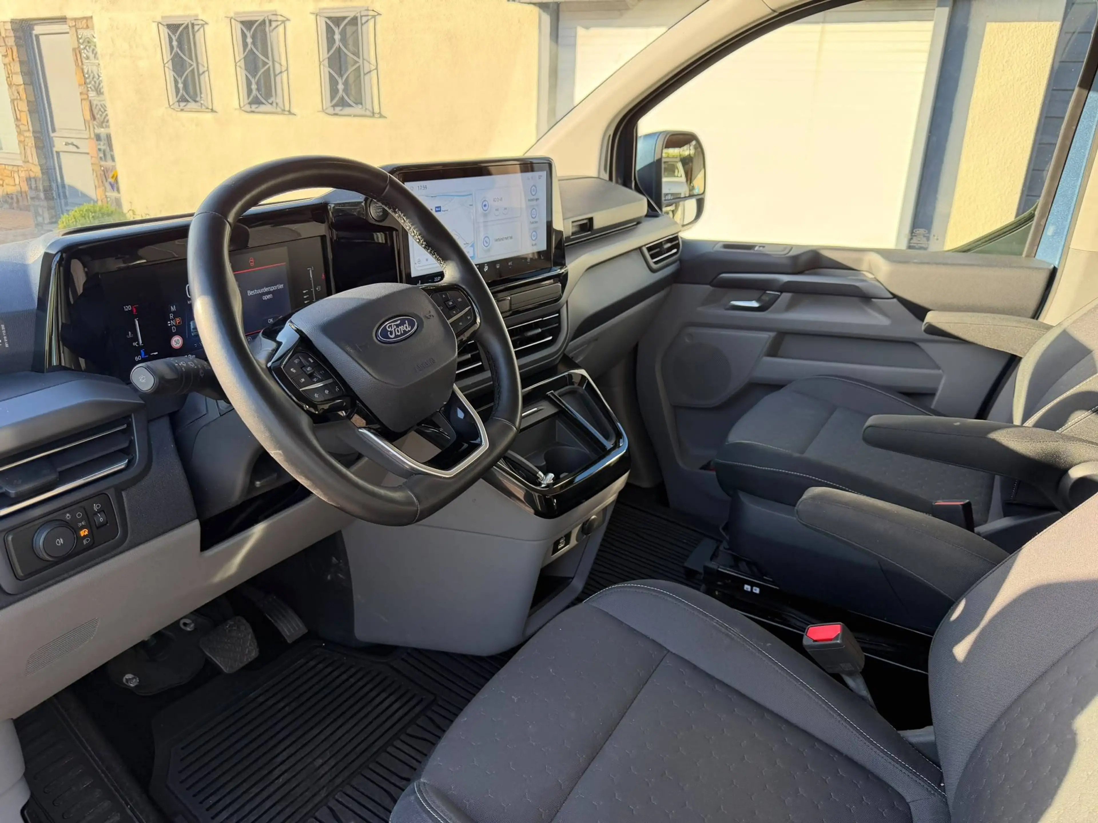 Ford Nugget NUGGET * TITANIUM * AUT * 170PK * CAMERA * GPS * BLIS * ACC — photo 7