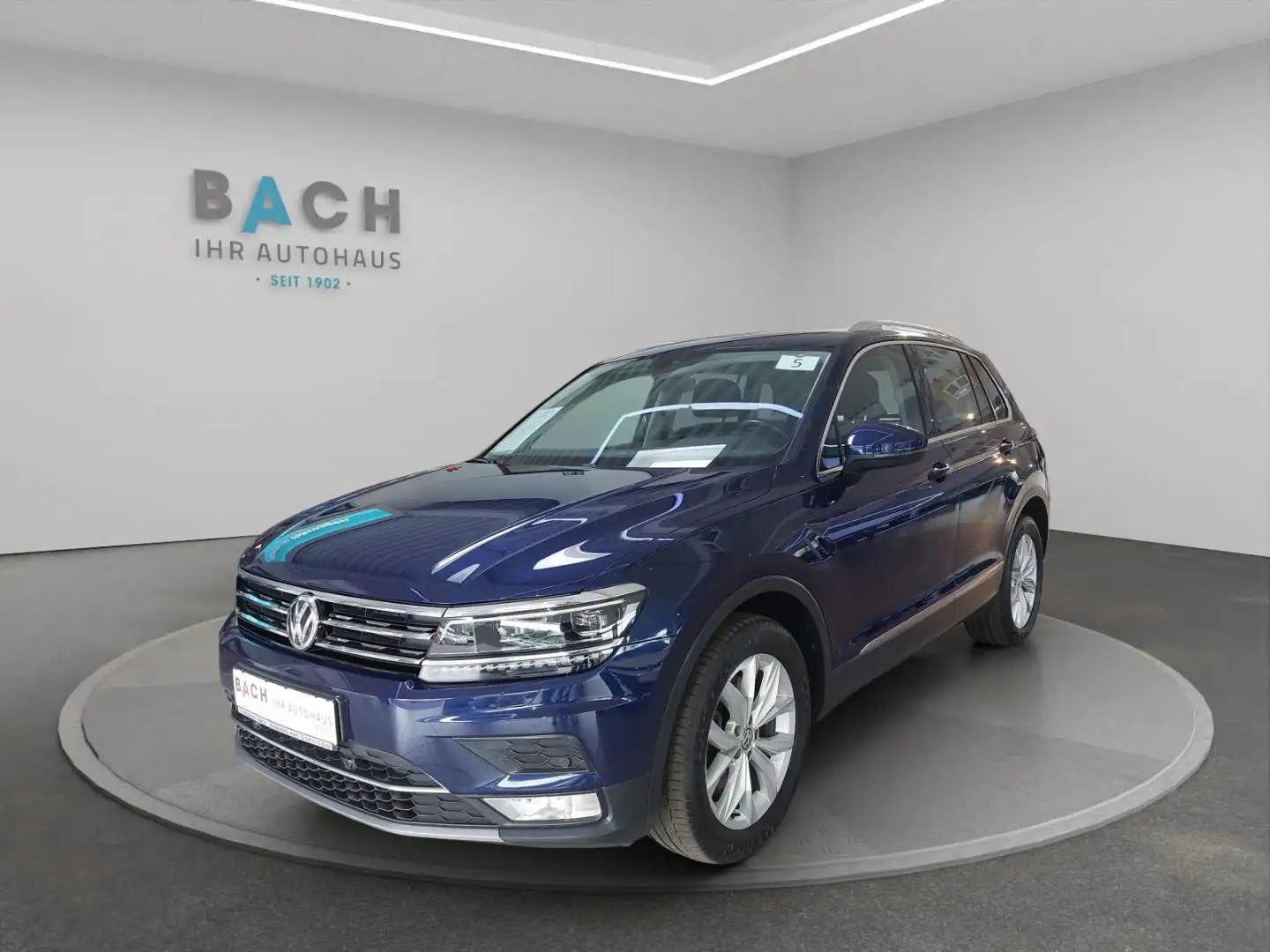 Volkswagen Tiguan Highline Blau - 1