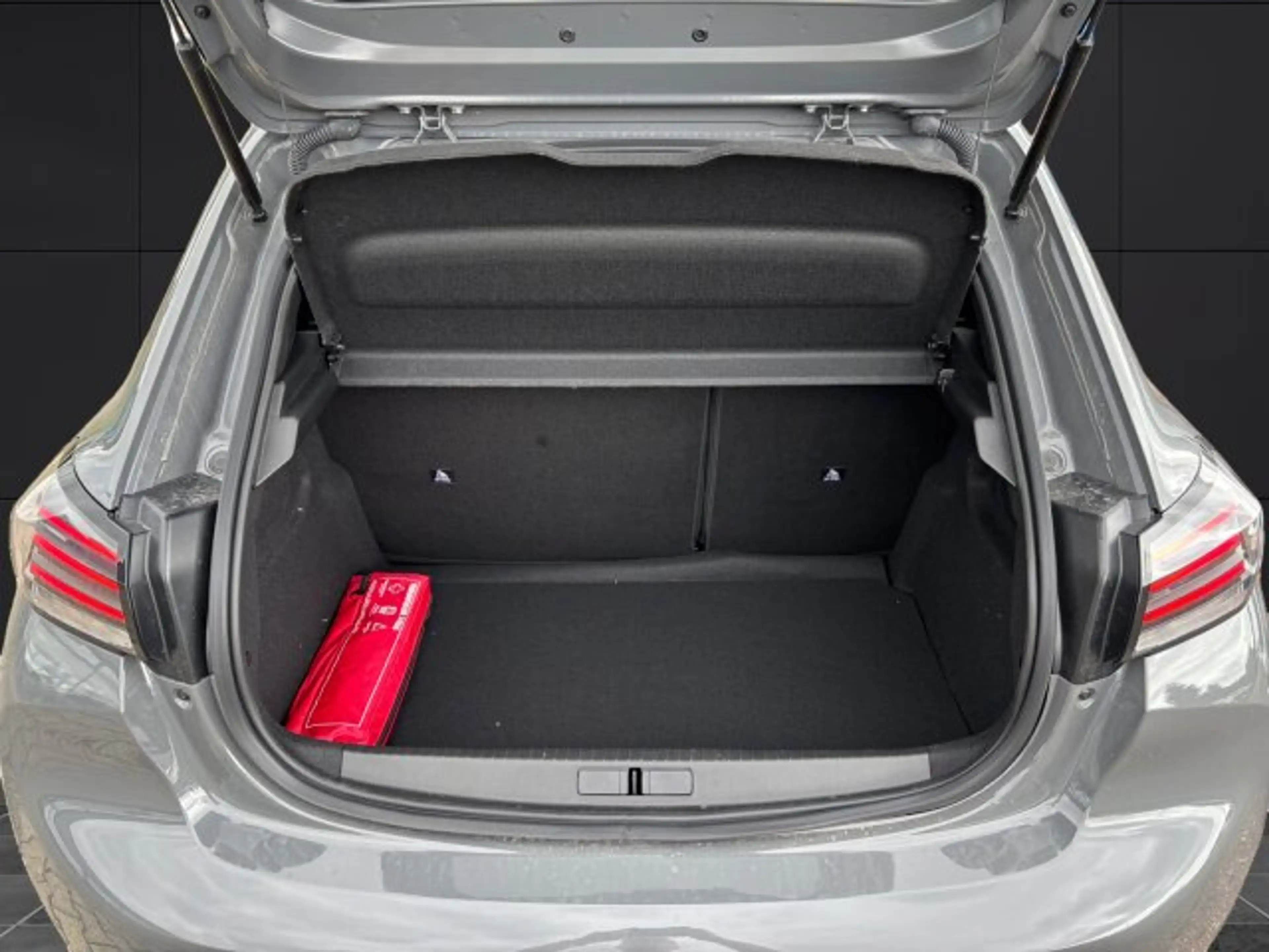 Peugeot 208 208 Allure 100 +360°Kamera+Navigation+ — photo 17