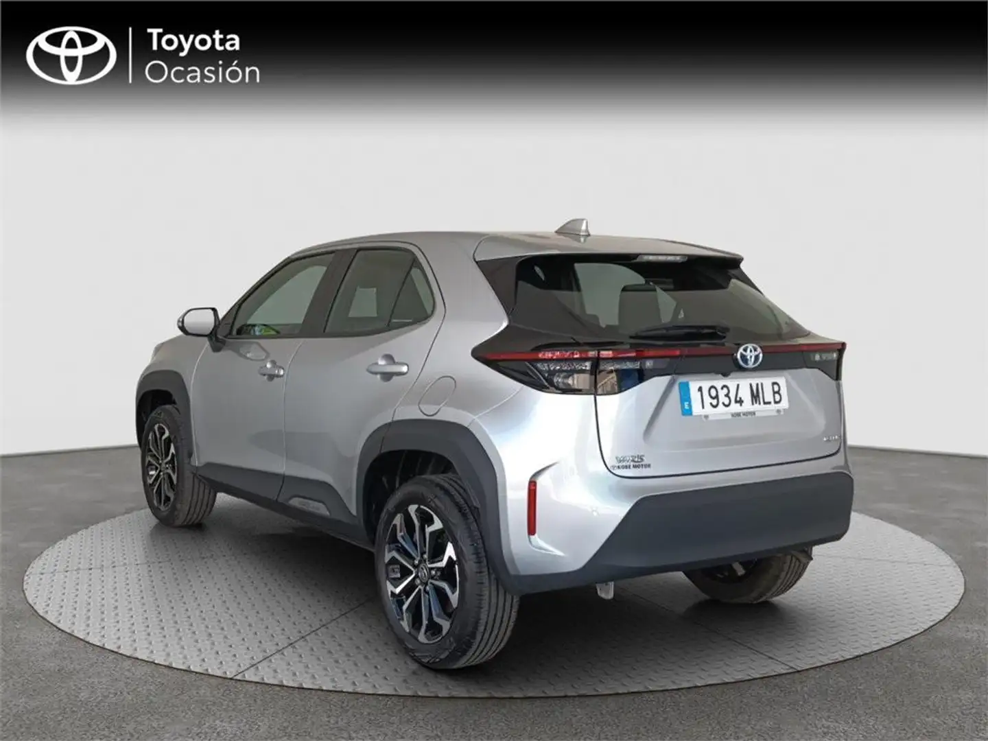 Toyota Yaris Cross 5 puertas Active Tech 120H e-CVT - 2