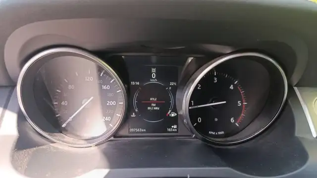 Land Rover Range Rover Evoque view 12