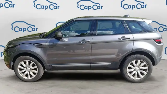 Land Rover Range Rover Evoque view 2