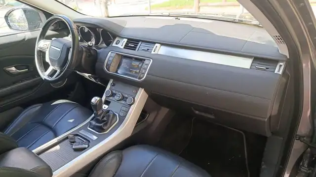 Land Rover Range Rover Evoque view 10