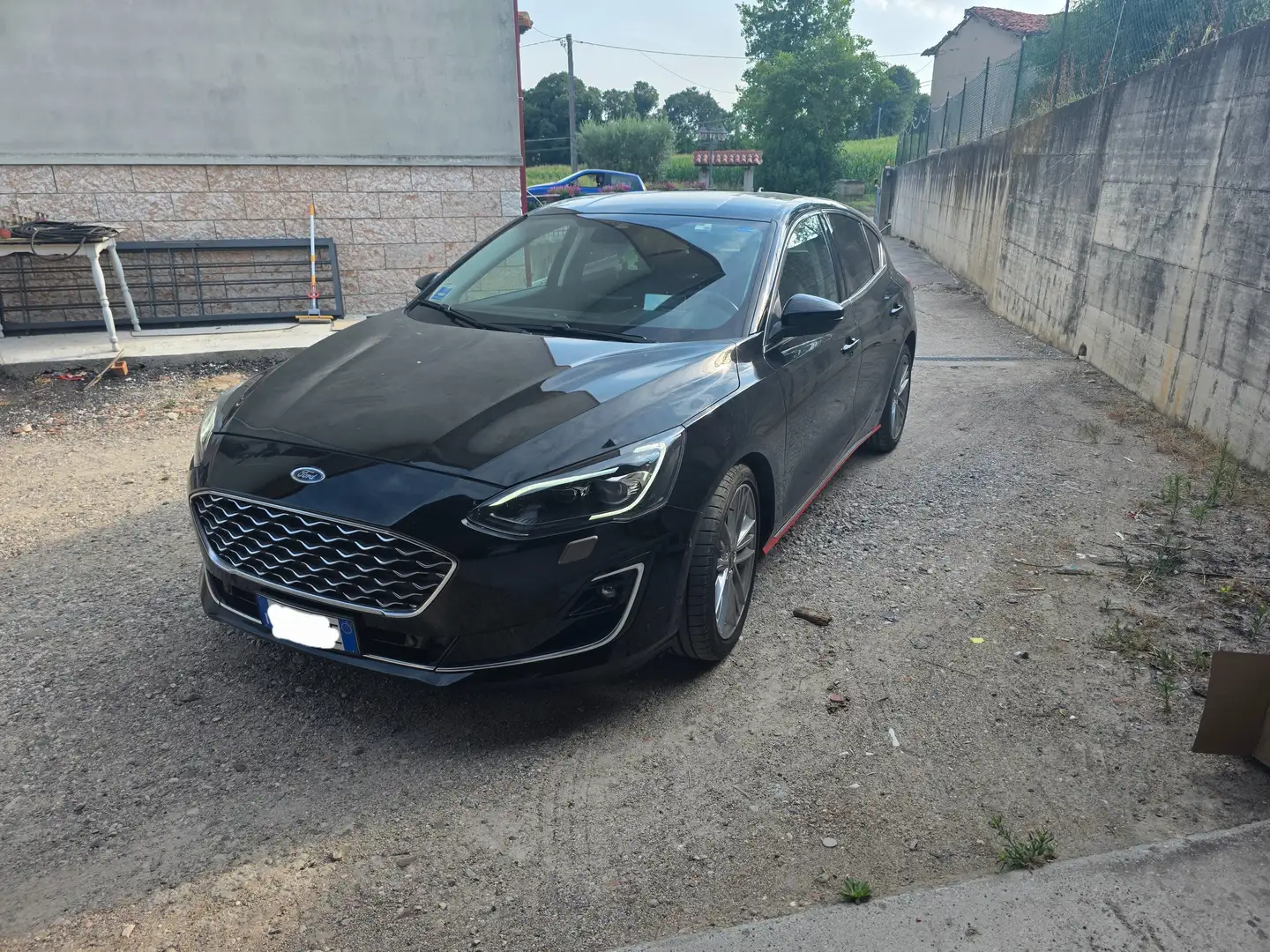 Ford Focus 1000 ecoboost 125cv vignale Nero - 1