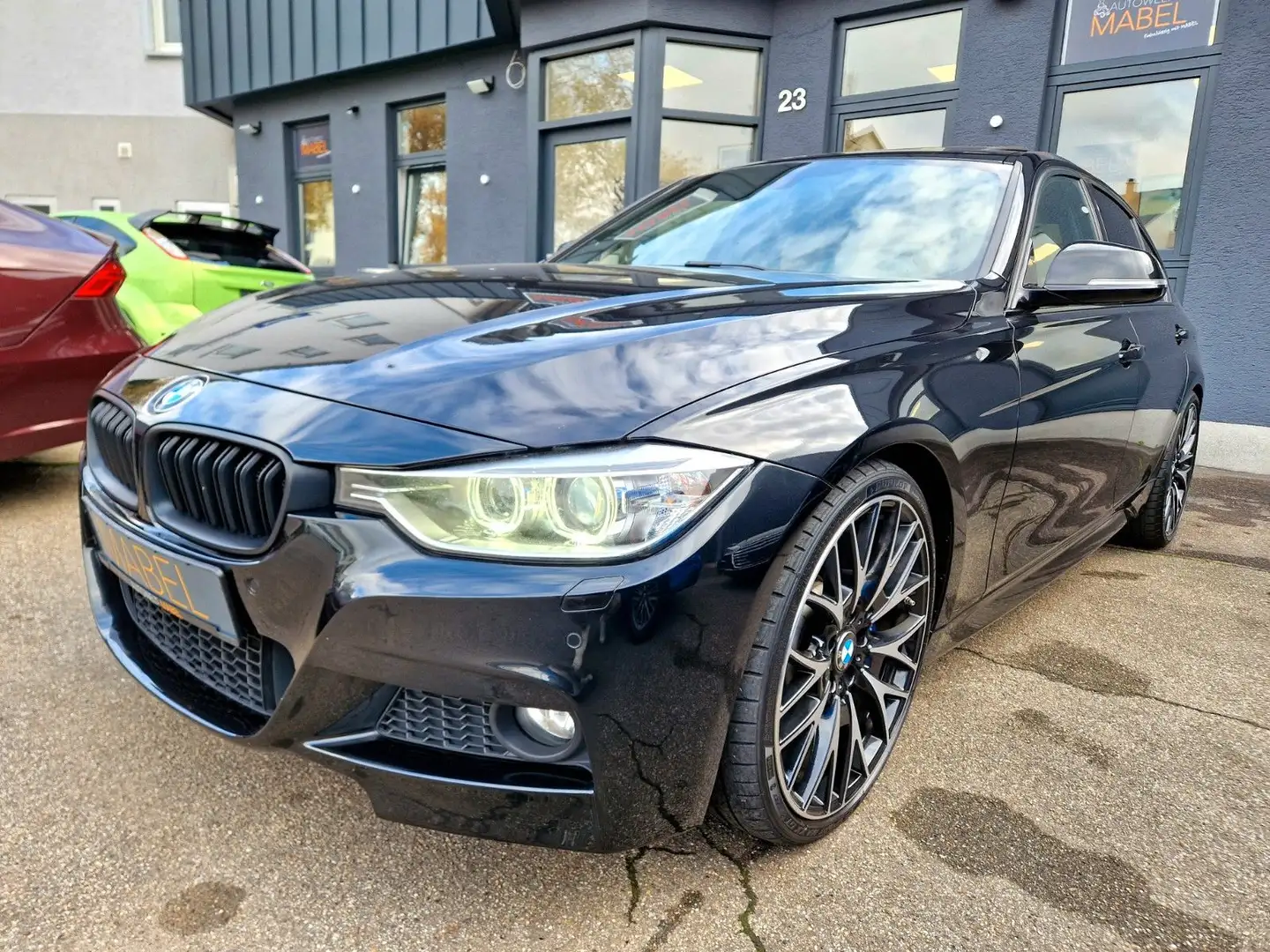 BMW 335 i Limousine M Sport Paket xDrive  +VOLL+ Schwarz - 1