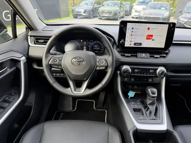 Toyota Rav4 view 7