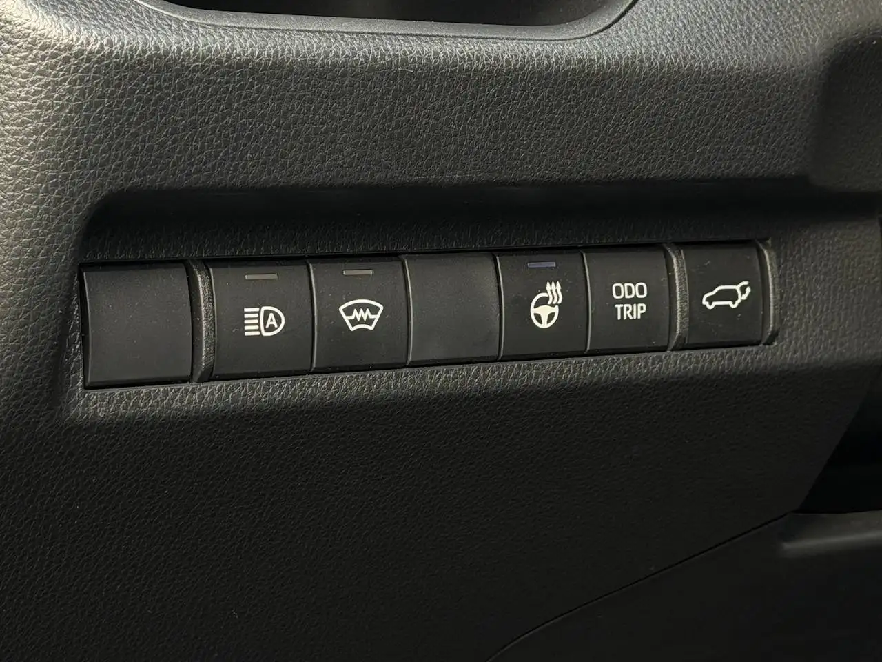 Toyota RAV4 HEV DYNAMIC PLUS VOL LEDER ZETEL- EN STUURVERWARMING CAMERA APPLE CARPLAY — 12/13