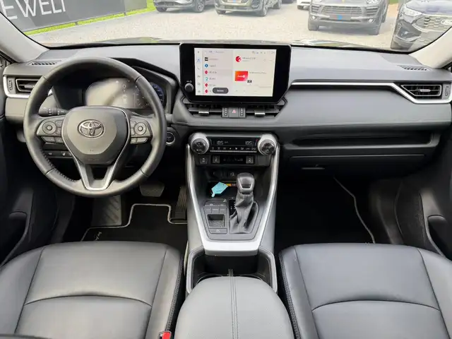 Toyota Rav4 view 6