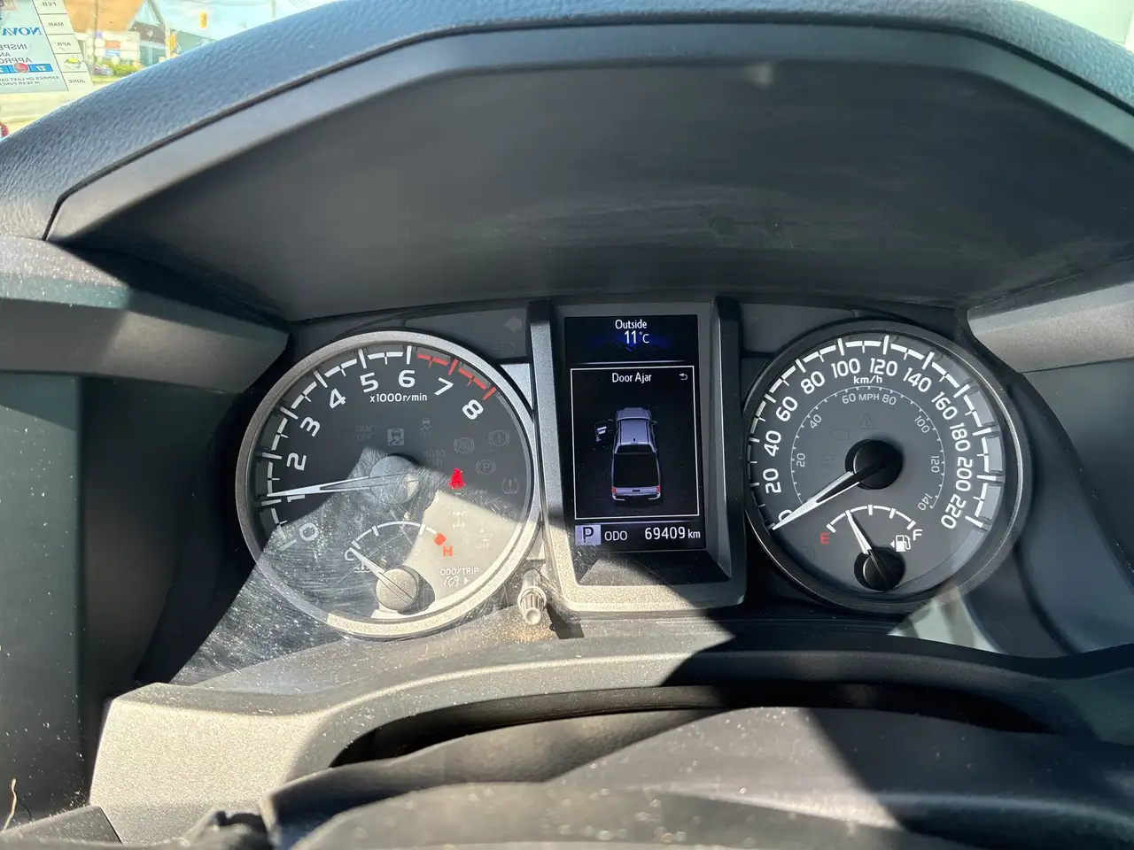Toyota Tacoma снимка Toyota Tacoma