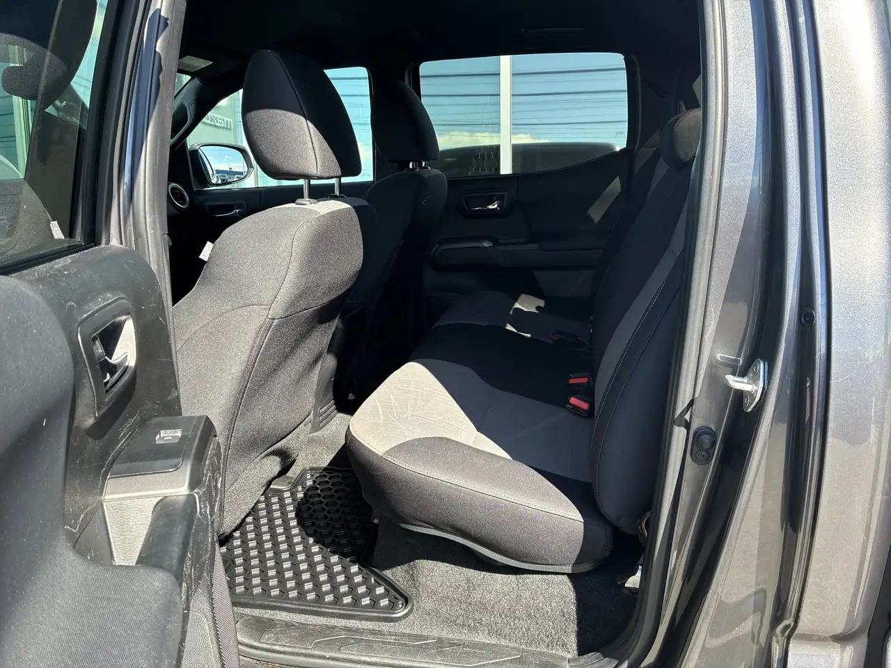 Toyota Tacoma снимка Toyota Tacoma
