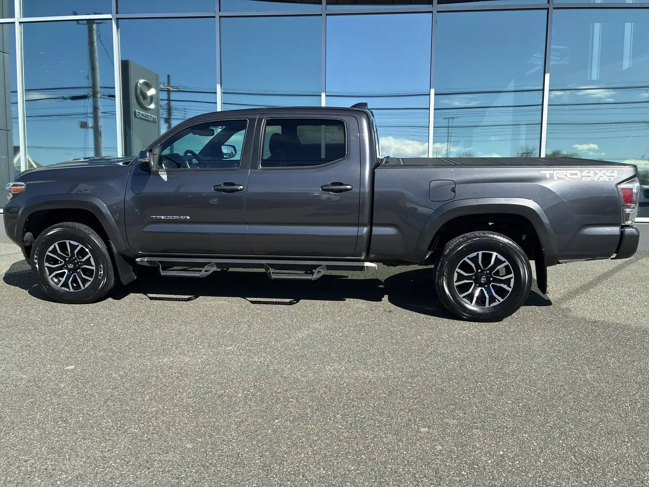 Toyota Tacoma снимка Toyota Tacoma