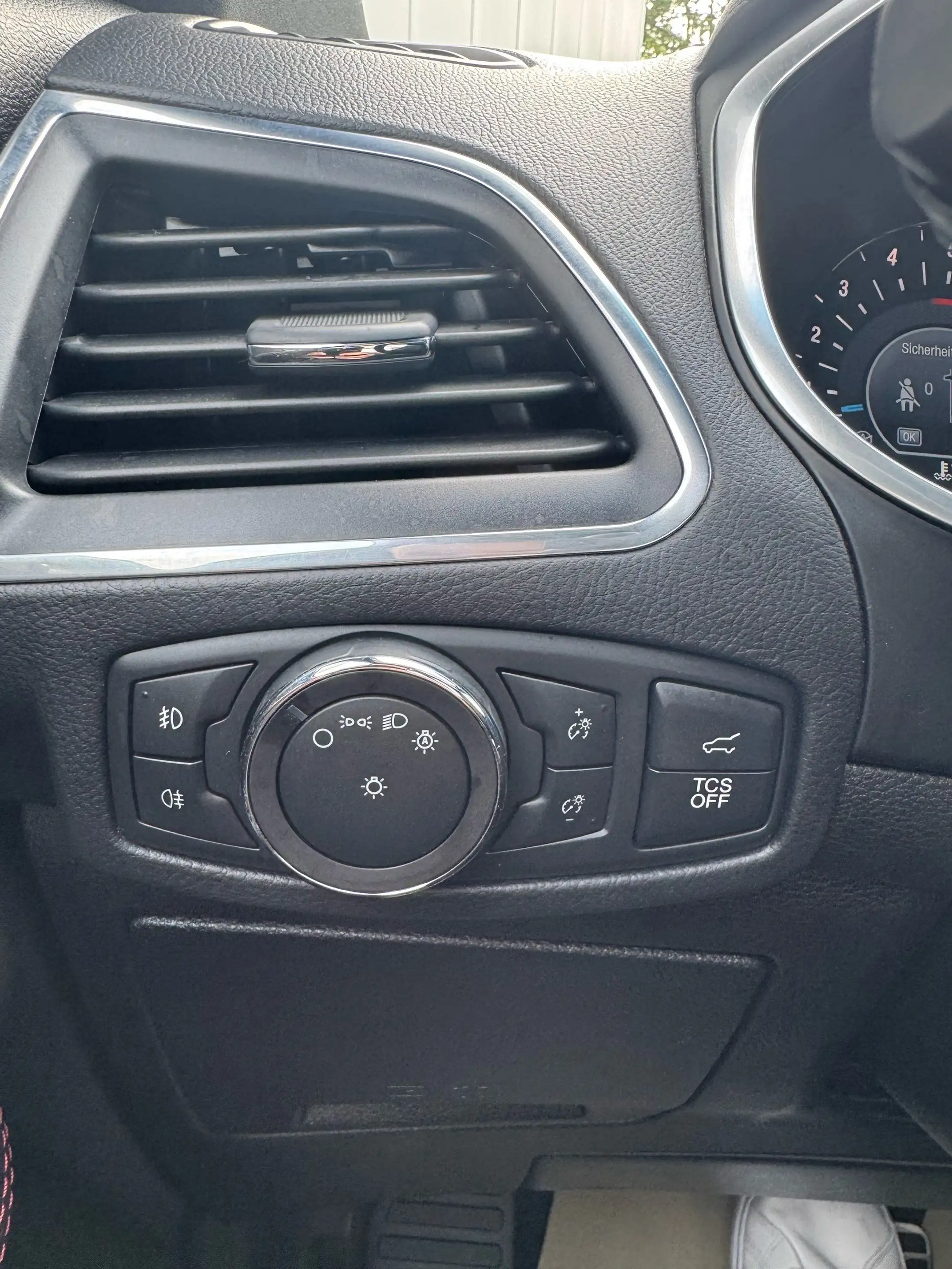 Ford Edge 2.0 ST-Line 4x4*AHK*Pano*ACC*Matrix* — photo 18