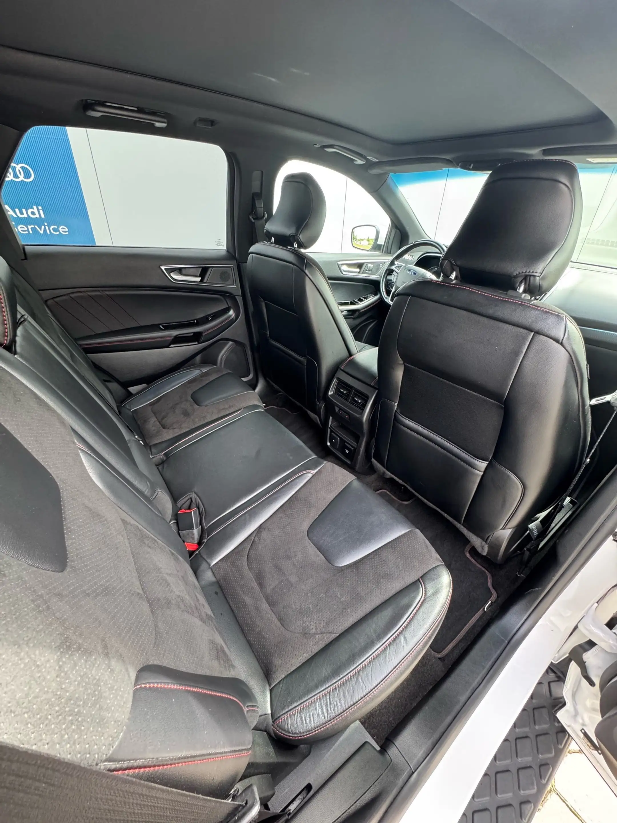 Ford Edge 2.0 ST-Line 4x4*AHK*Pano*ACC*Matrix* — photo 10