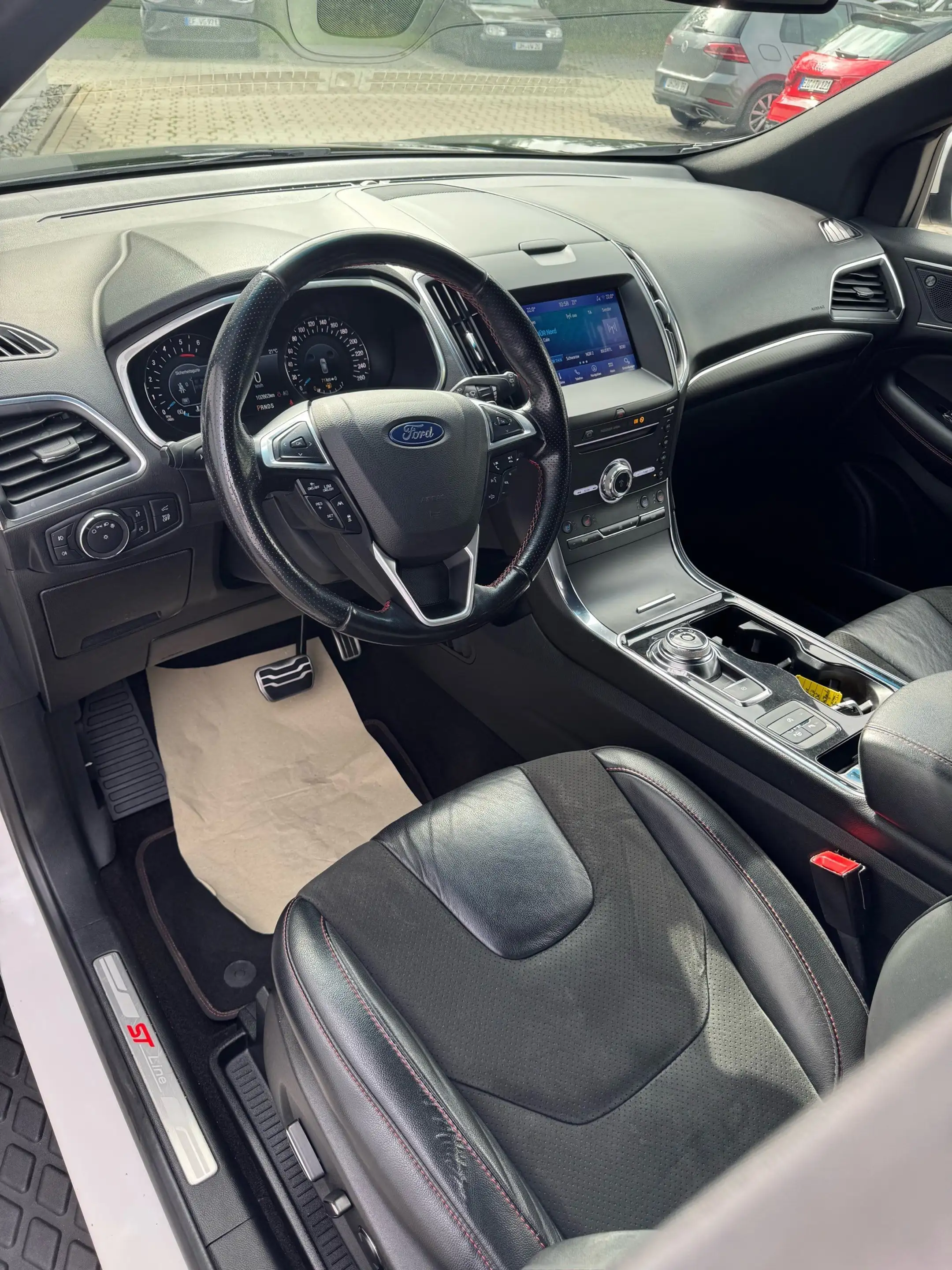 Ford Edge 2.0 ST-Line 4x4*AHK*Pano*ACC*Matrix* — photo 14