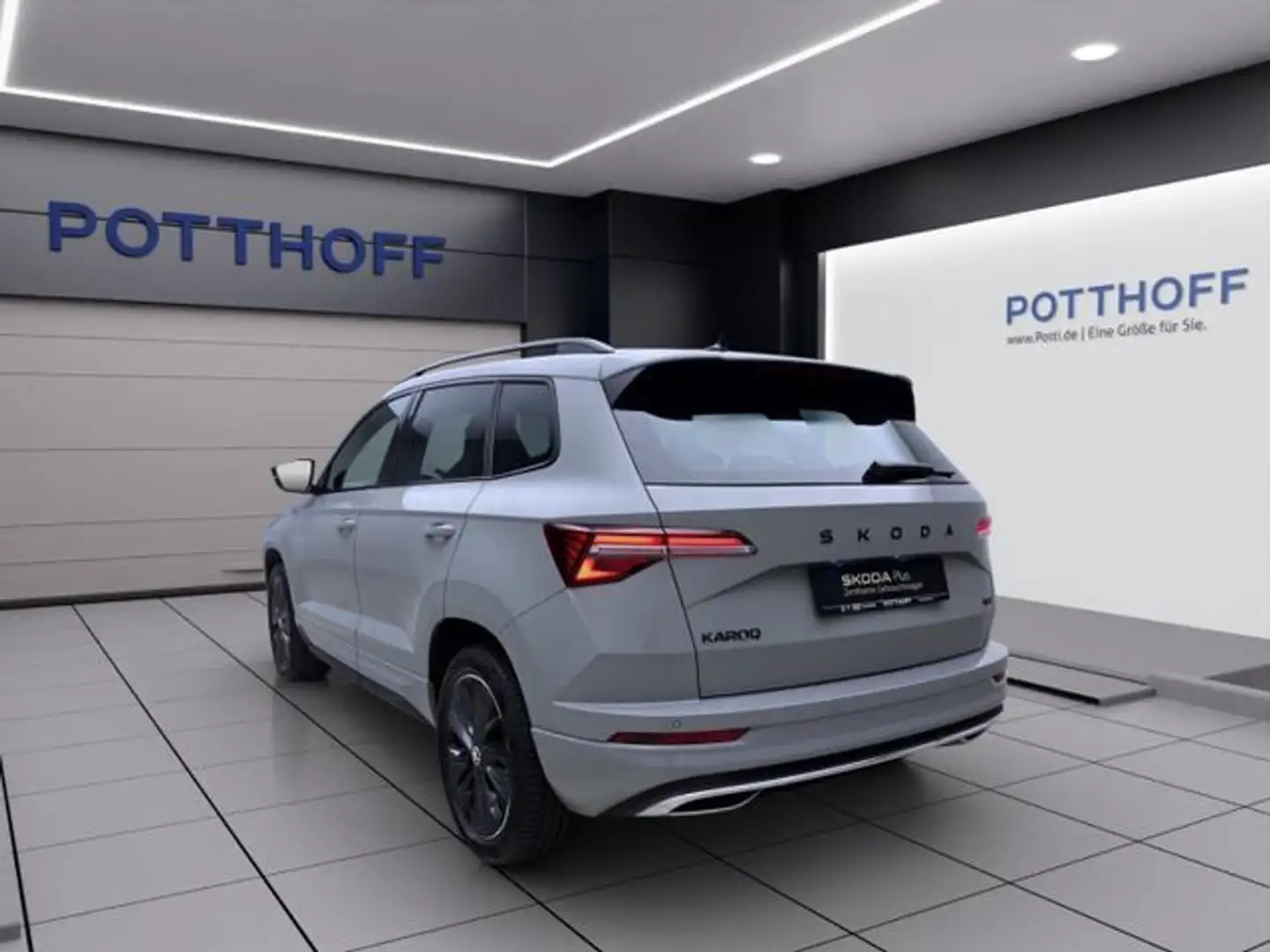 Skoda Karoq 2.0 TSI DSG 4x4 SPORTLINE PDC MATRIX SITZH Grau - 2