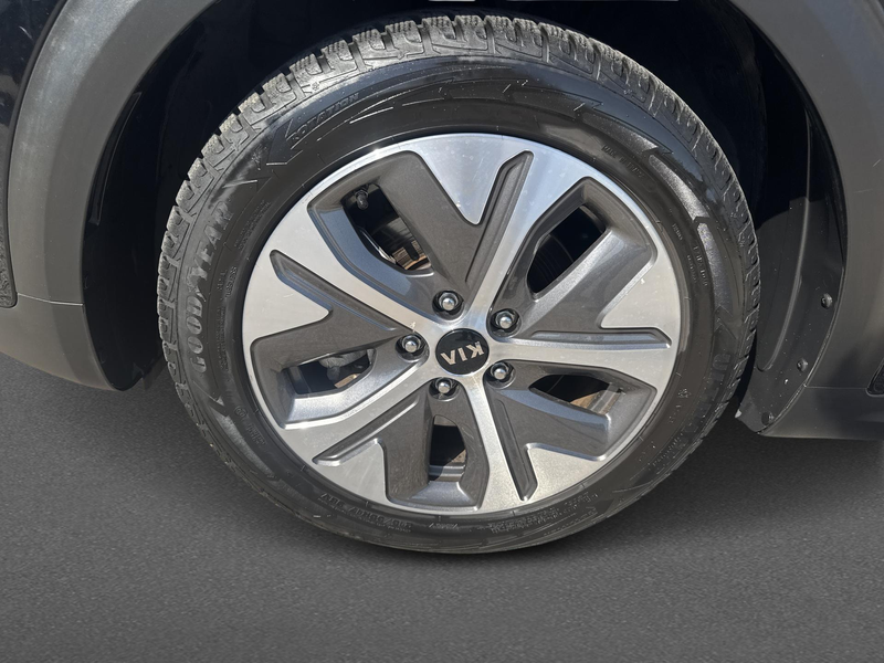 Kia e-Niro ExecutiveLine 64 kWh — photo 11