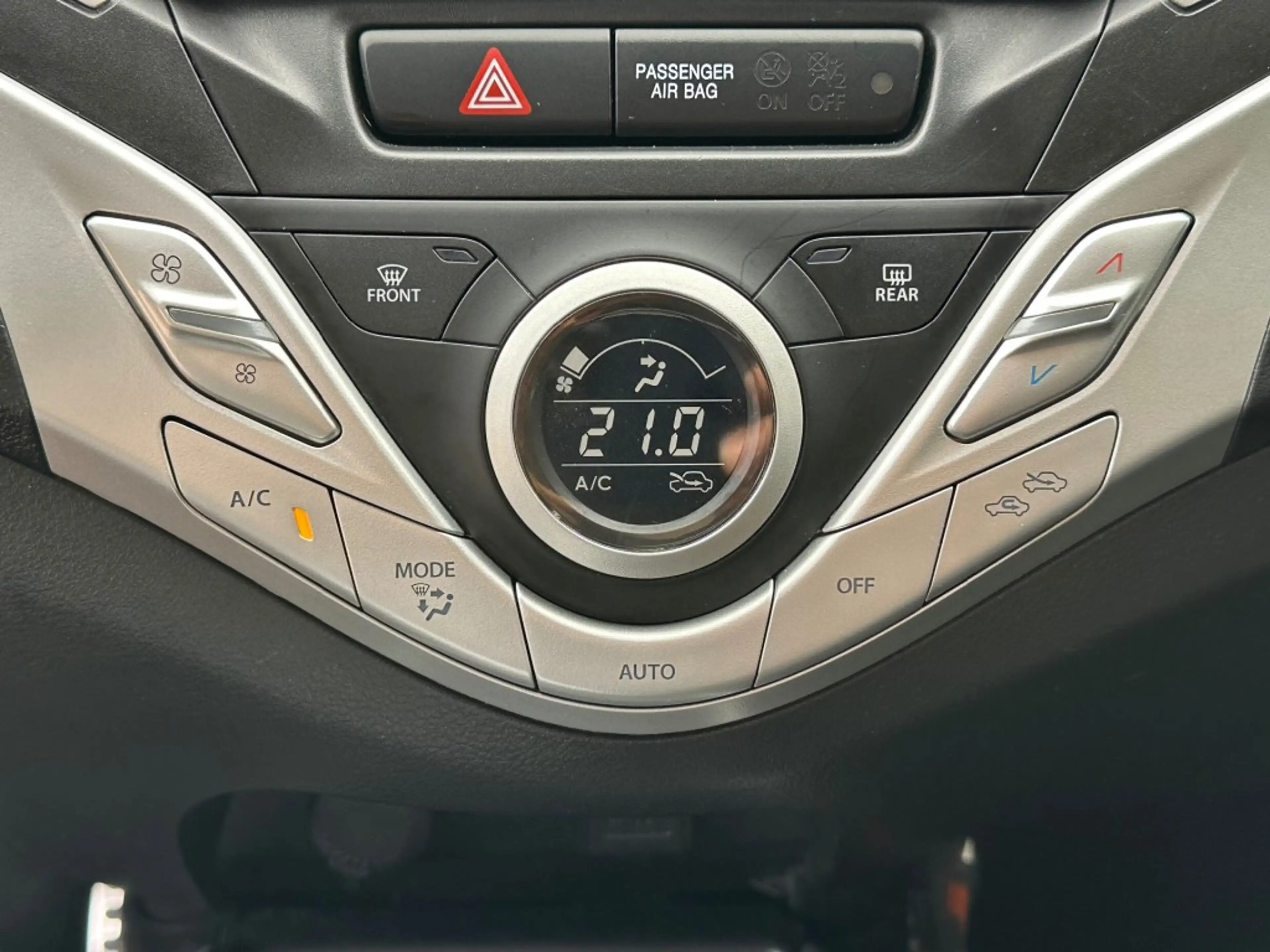 Suzuki Baleno 1.2 Smart Hybrid High Executive Navi Cruise Camera — photo 22