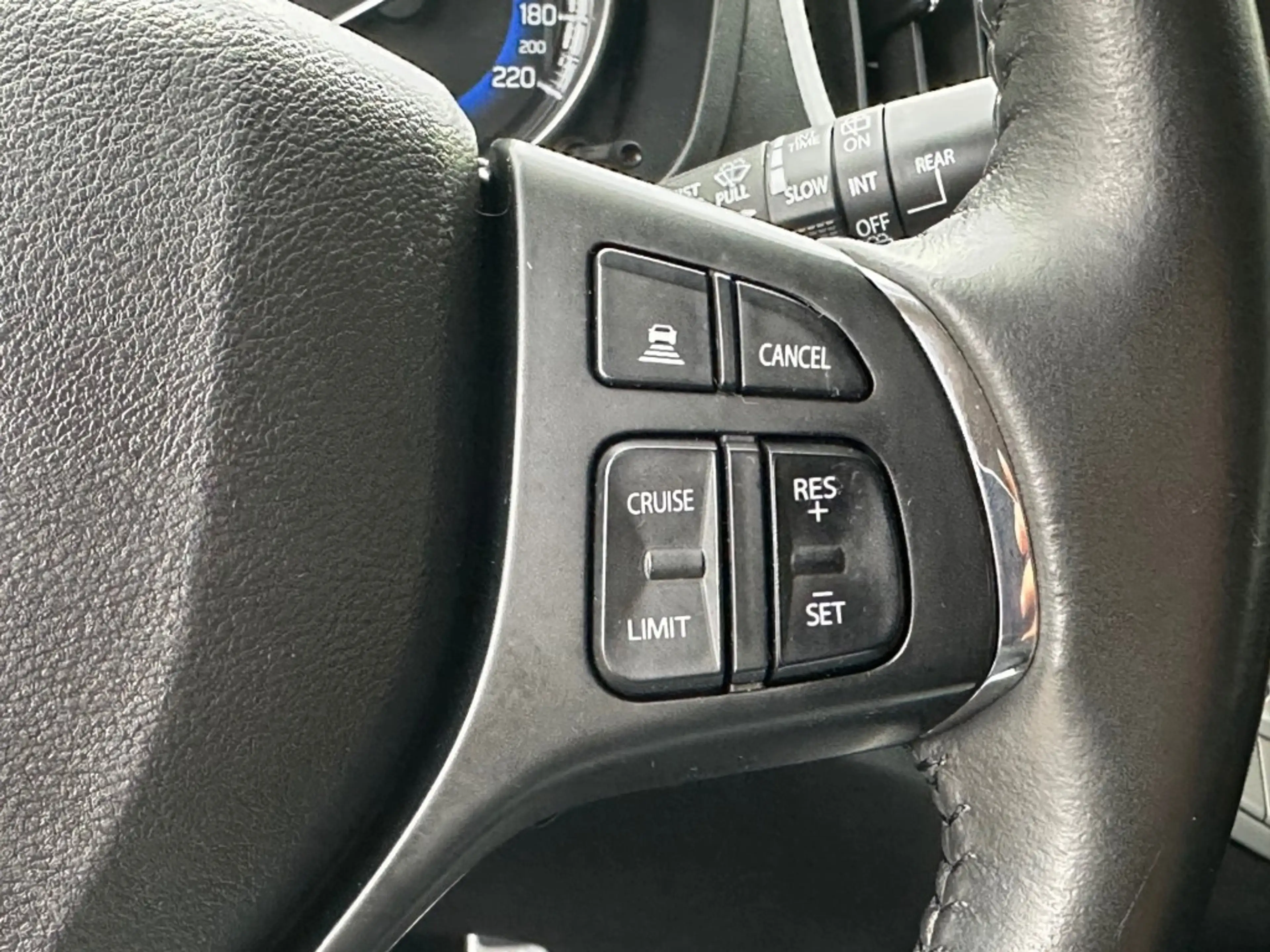Suzuki Baleno 1.2 Smart Hybrid High Executive Navi Cruise Camera — photo 15