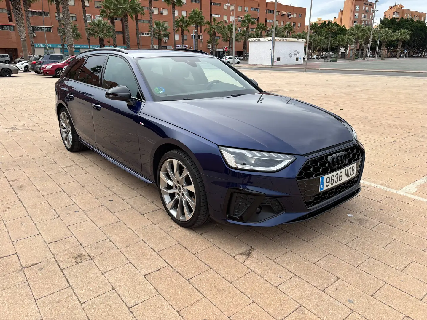 Audi A4 A4 Avant 35 TDI Black line S tronic 120kW Black line Azul - 2