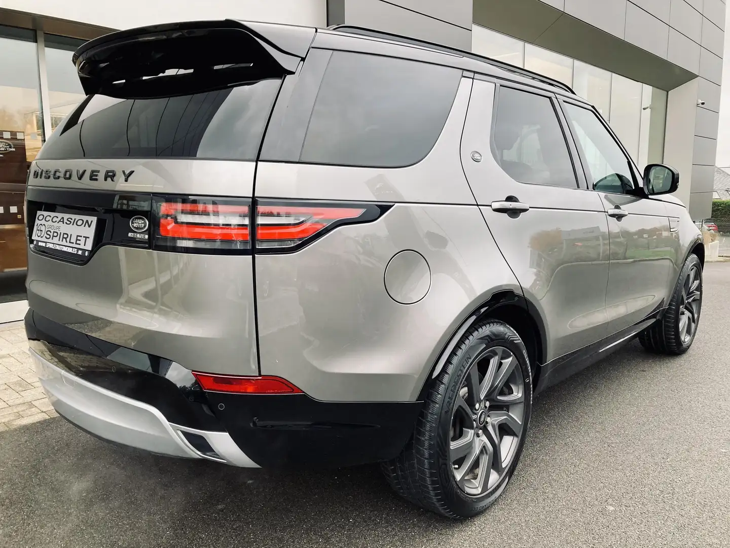 Land Rover Discovery S R-Dynamic Gris - 2