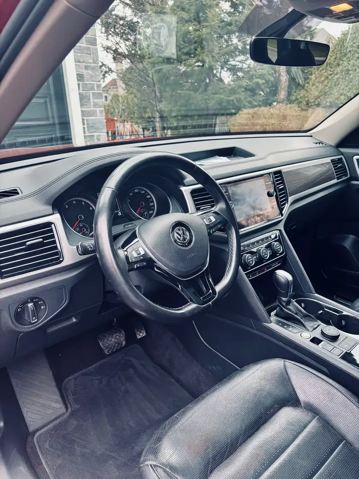 Volkswagen Atlas снимка Volkswagen Atlas