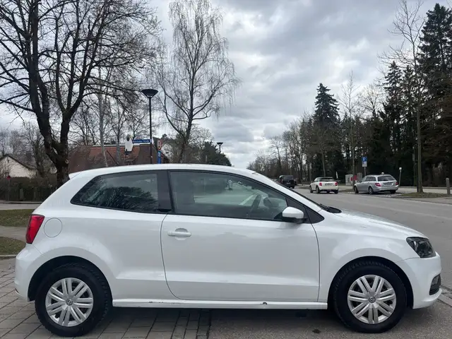 Volkswagen Polo view 6