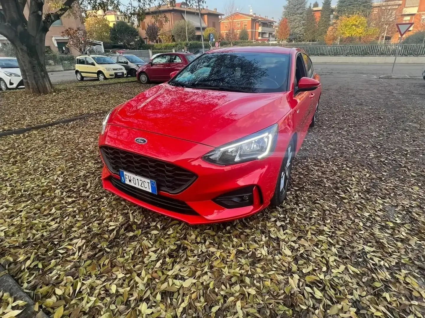 Ford Focus 5p 1.5 tdci ST-Line s&s 120cv Rosso - 2